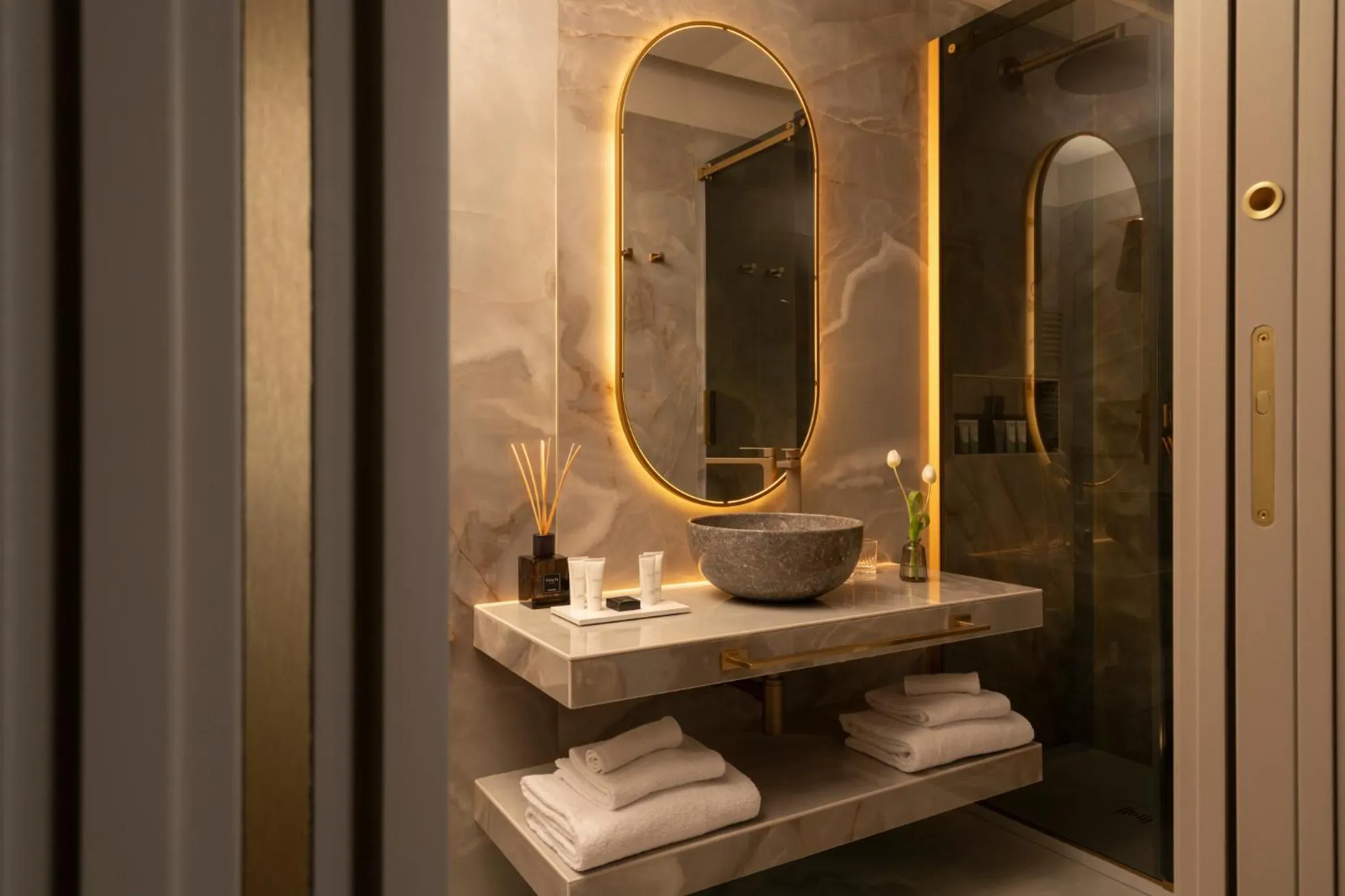 Shower in Hotel Centrale