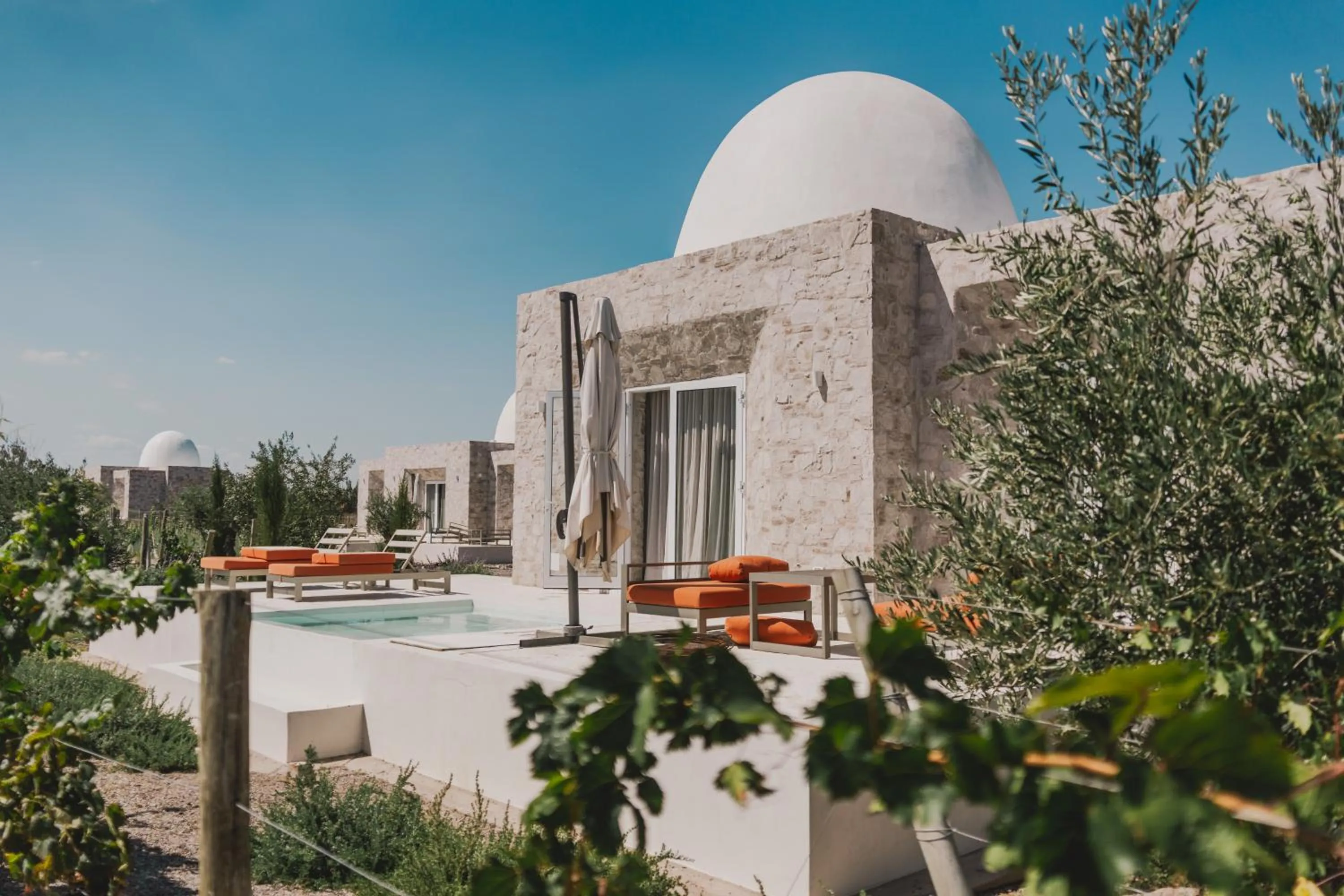 Property building in Chozos Resort