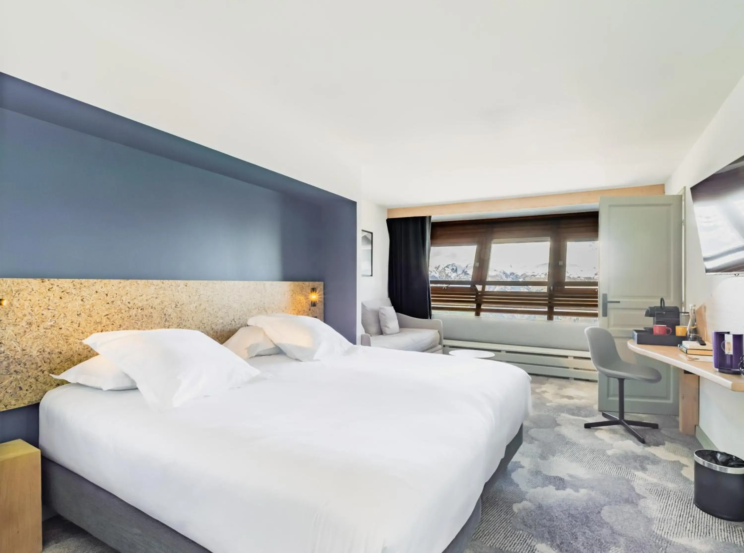 Bed in La Cachette, Friendly Hotel & Spa Bed in La Cachette, Friendly Hotel & Spa