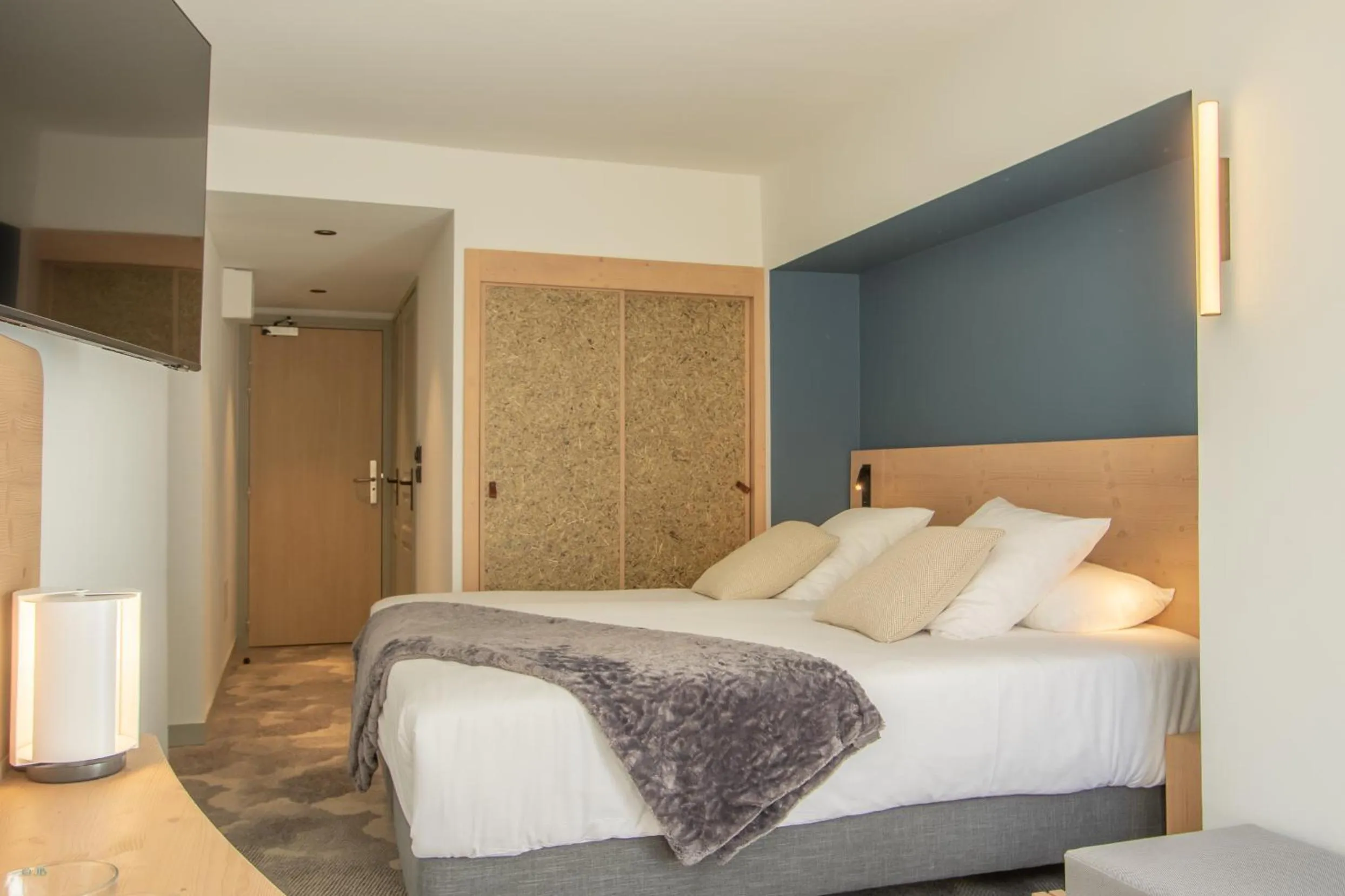 Bed in La Cachette, Friendly Hotel & Spa