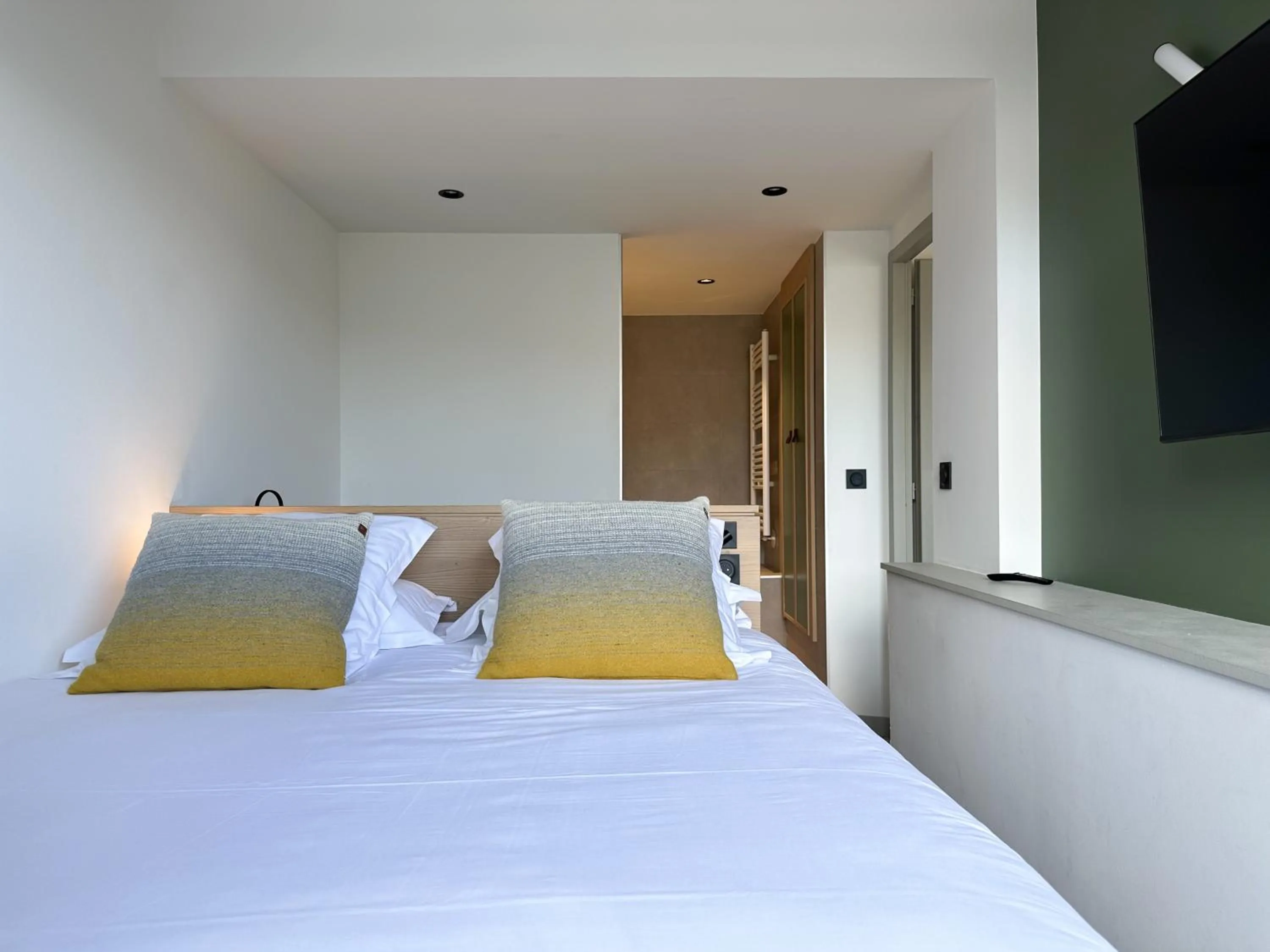 Bed in La Cachette, Friendly Hotel & Spa