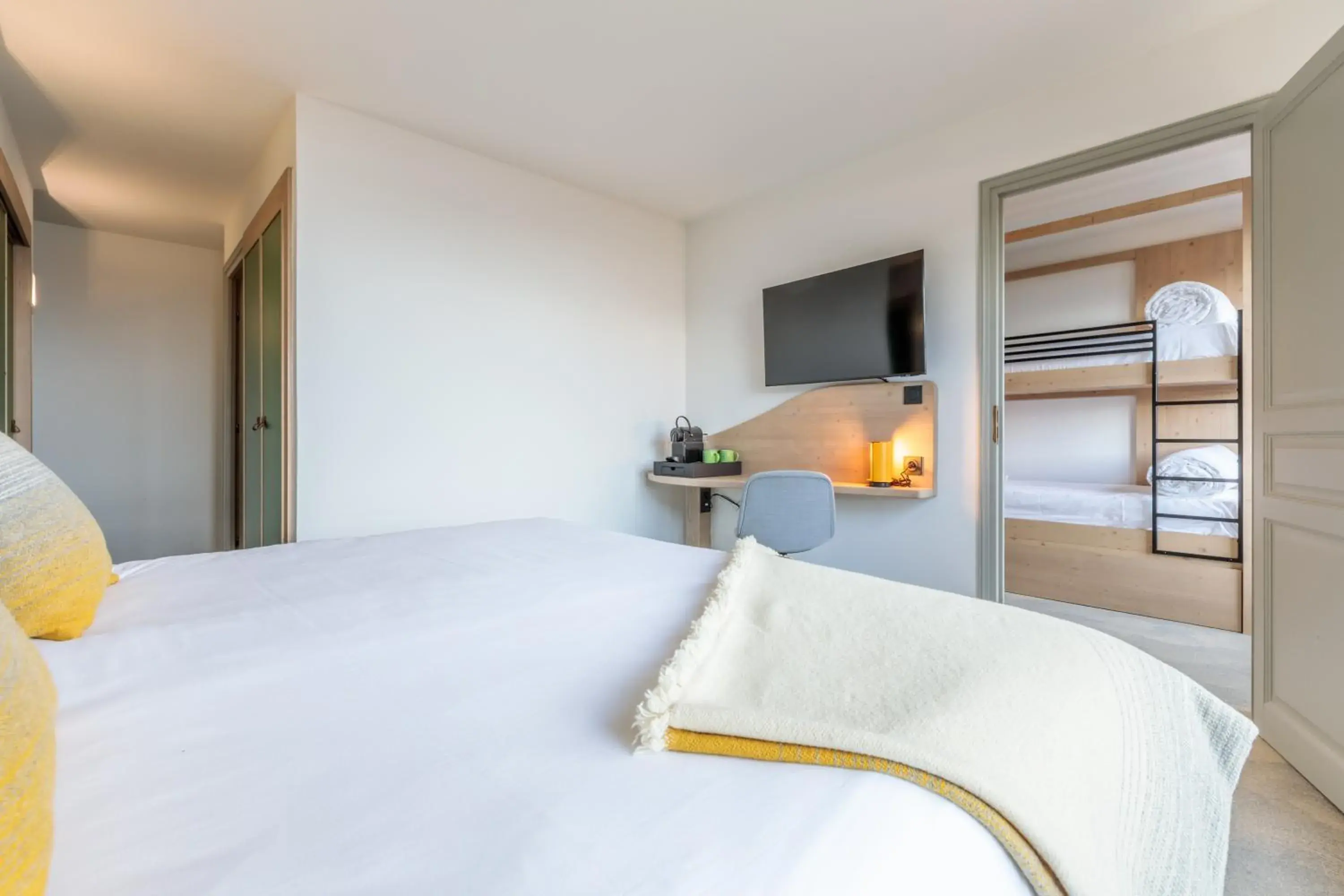 Family Suite in La Cachette, Friendly Hotel & Spa Family Suite in La Cachette, Friendly Hotel & Spa