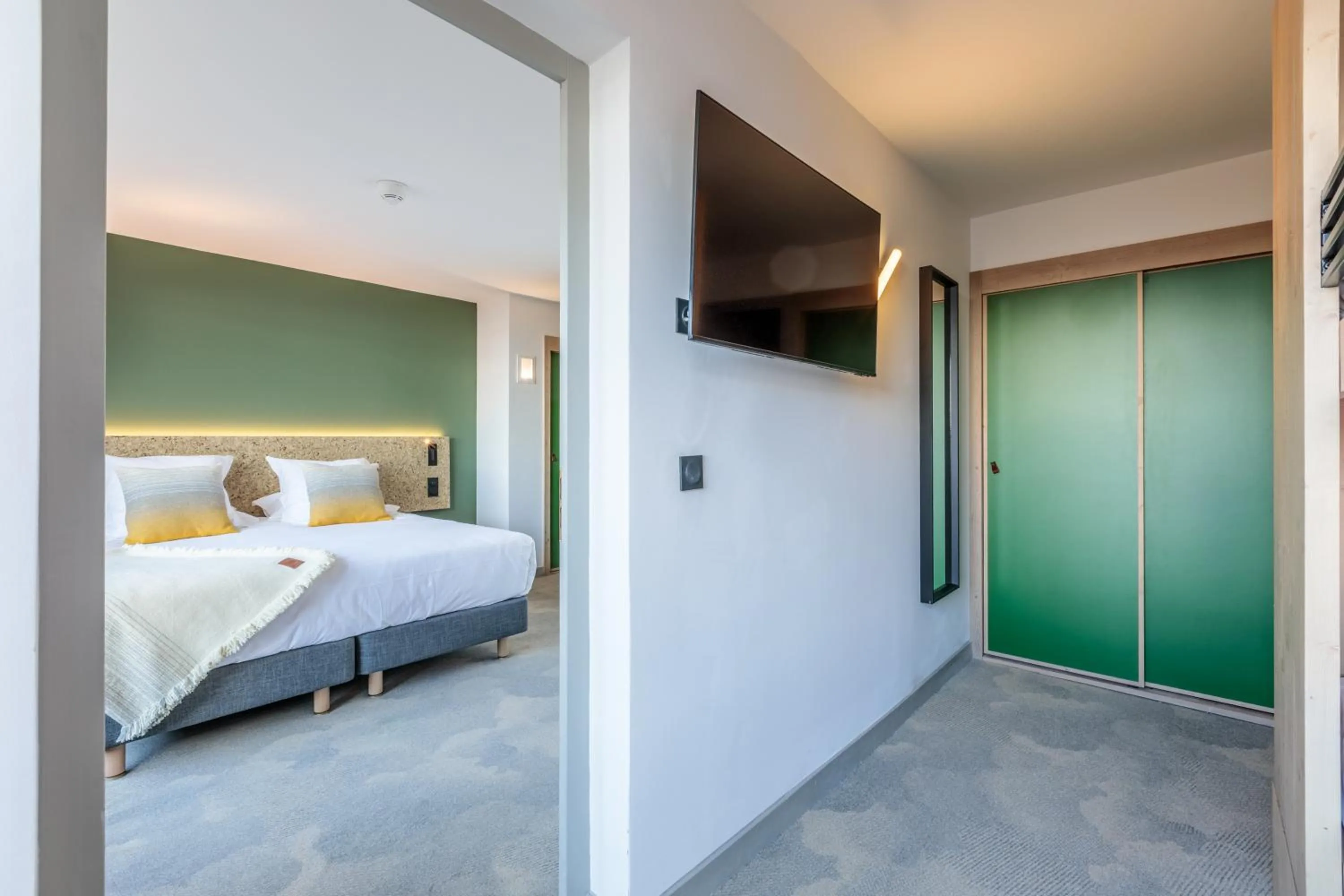 Bed in La Cachette, Friendly Hotel & Spa