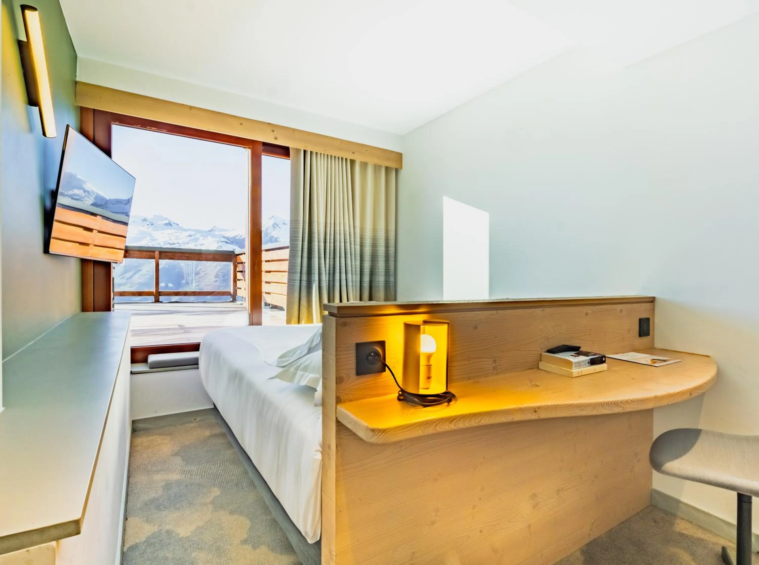 Bed in La Cachette, Friendly Hotel & Spa