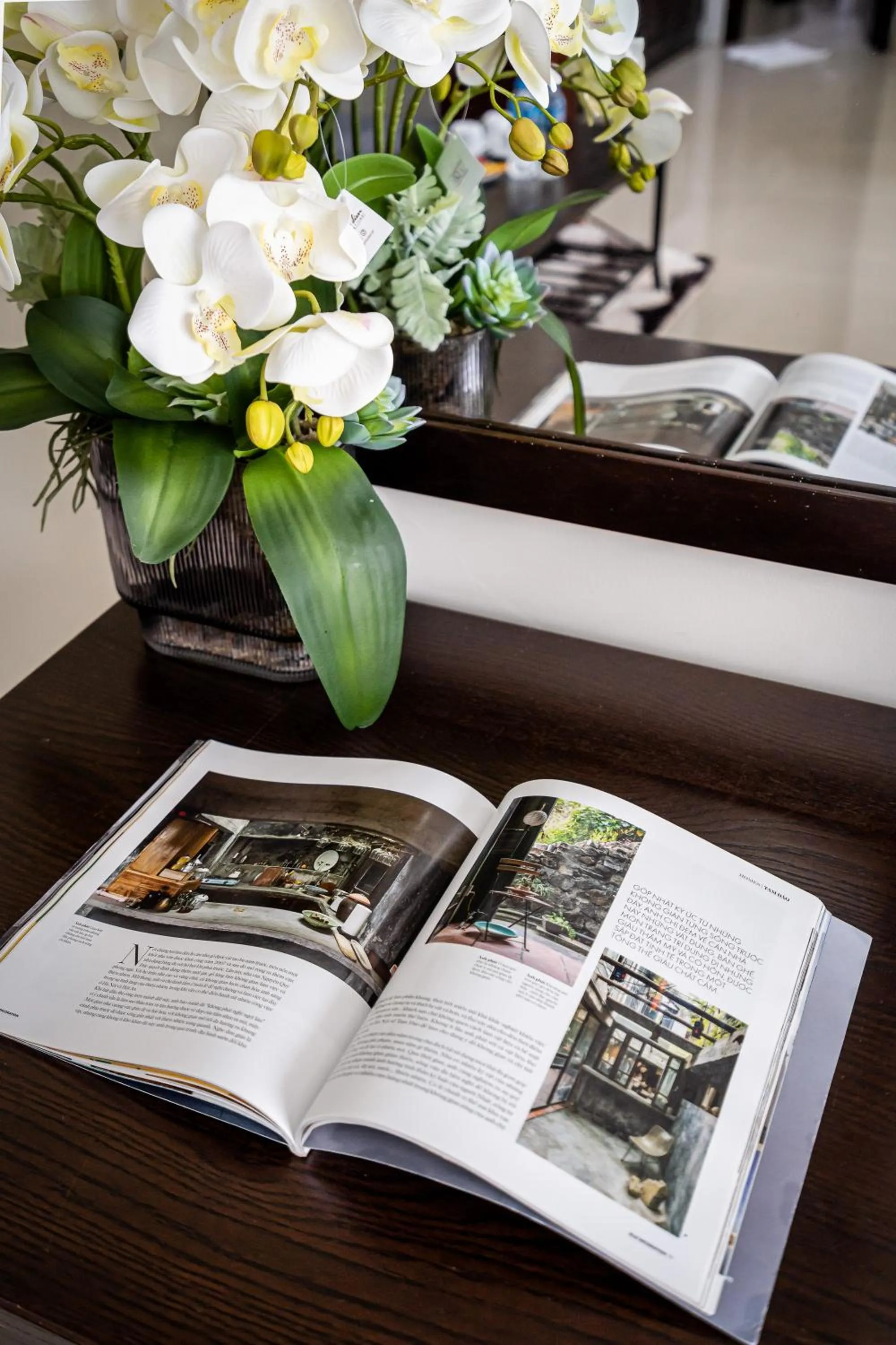 Decorative detail in La Bonita Hotel and Apartments