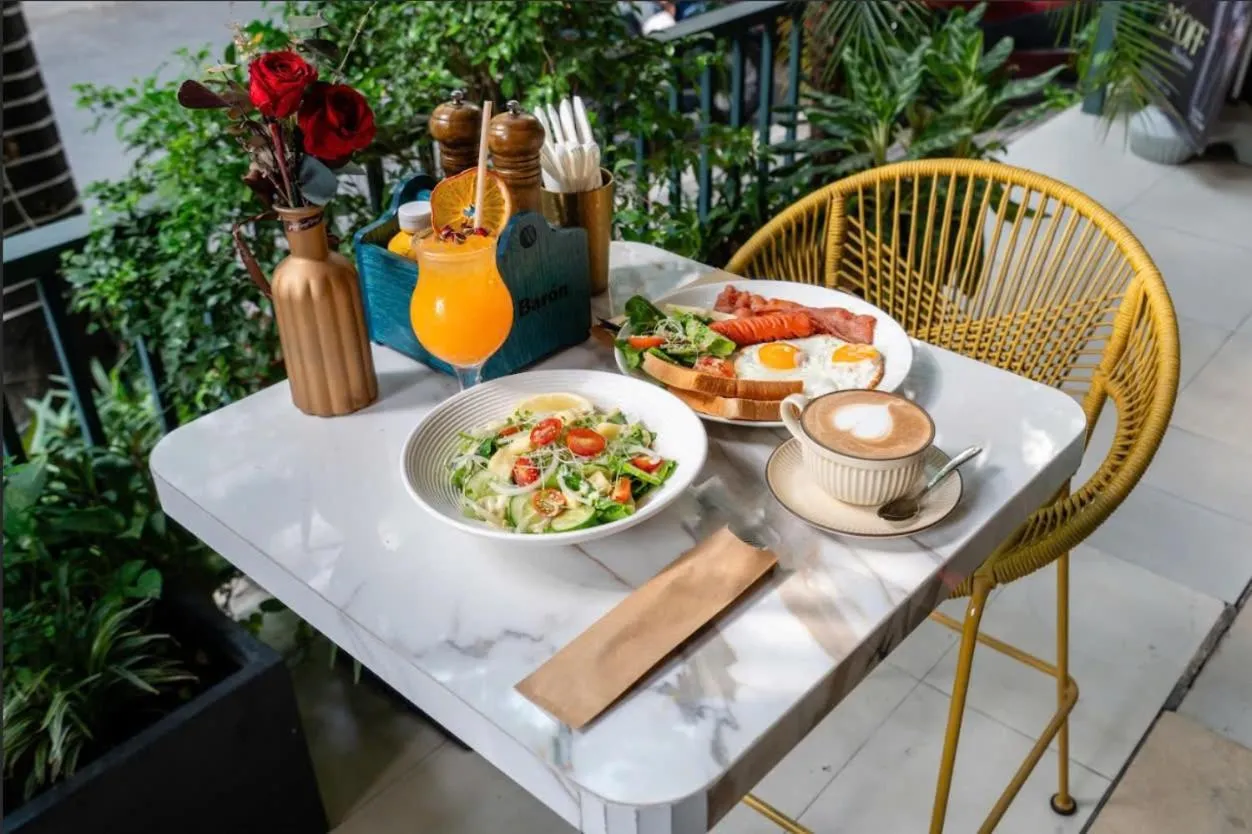 Breakfast in La Bonita Hotel and Apartments