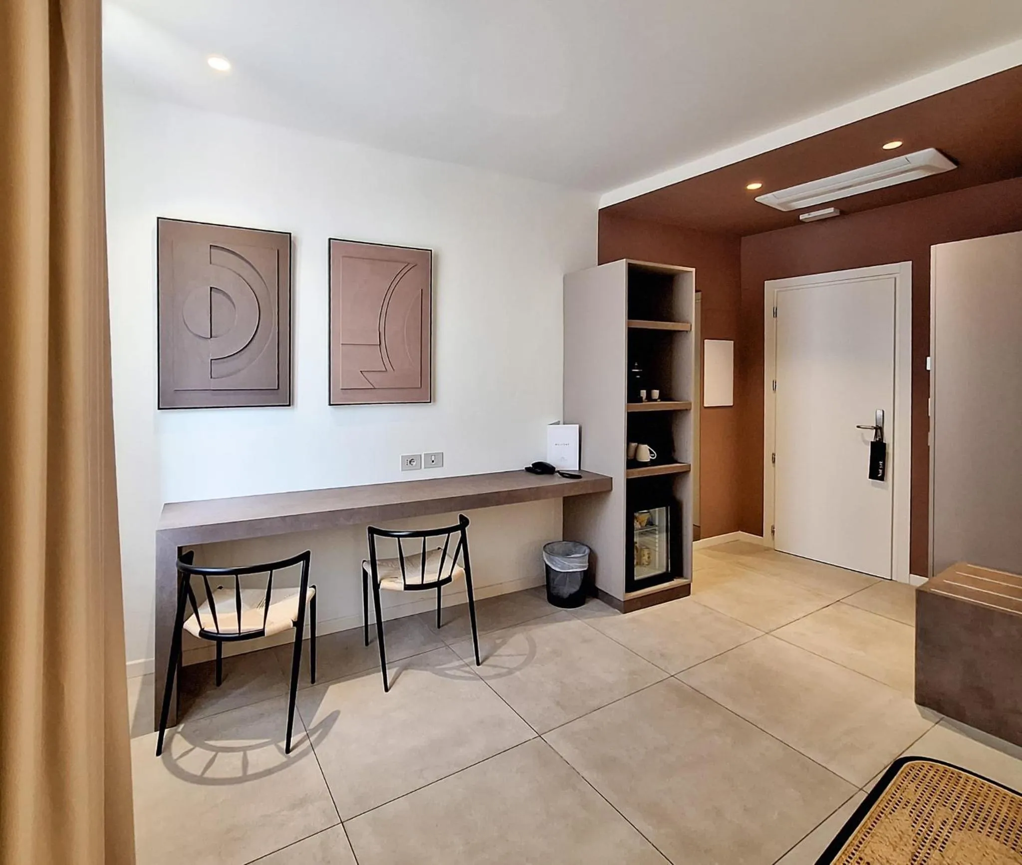 Seating area in Hotel Lauri