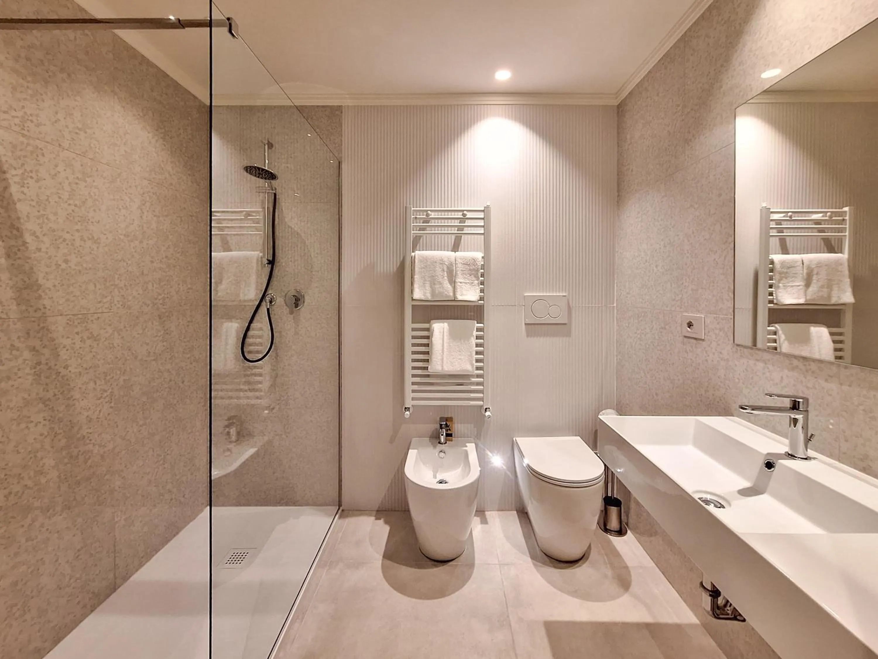 Bathroom in Hotel Lauri