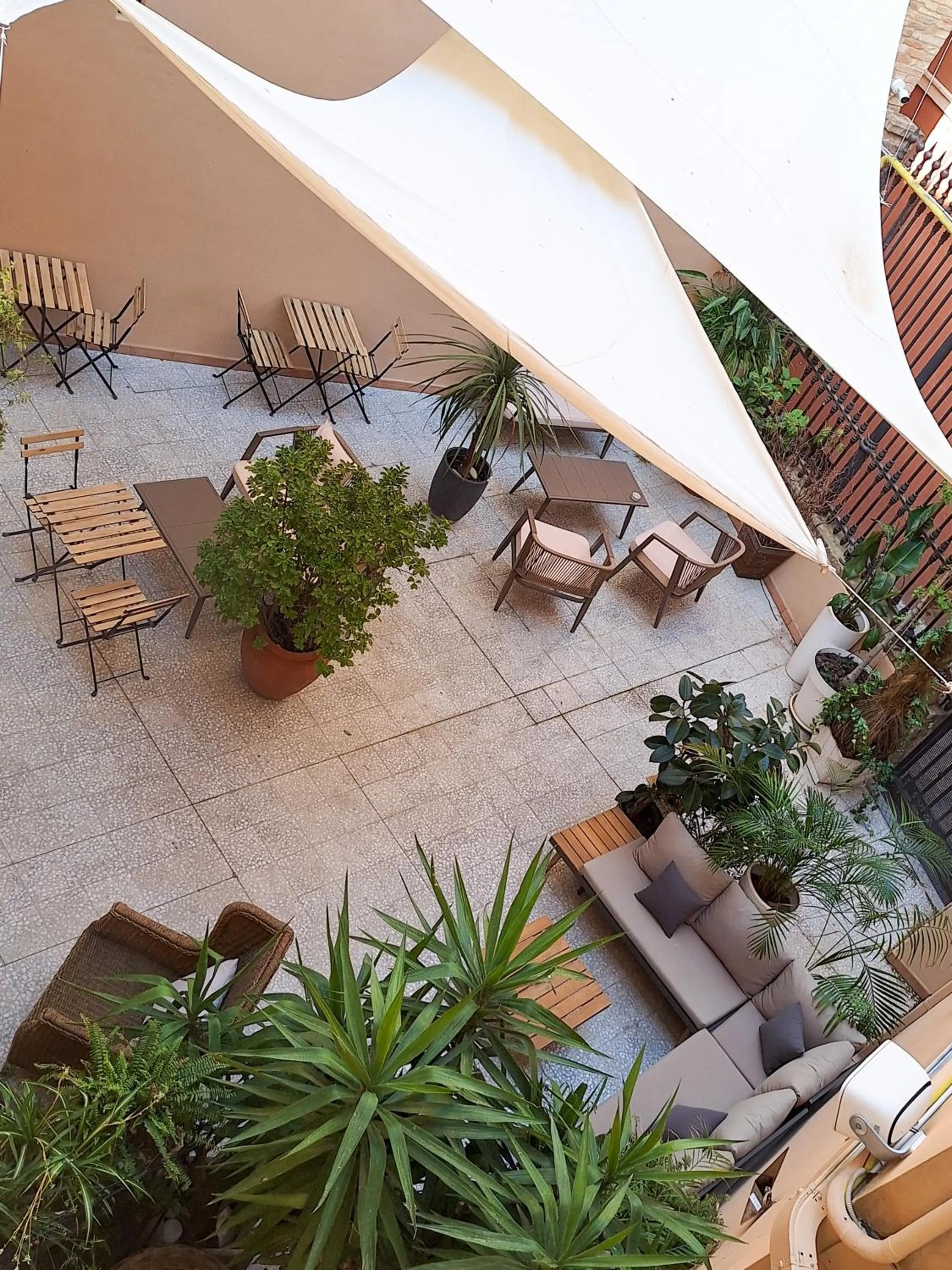 Inner courtyard view in Hotel Lauri