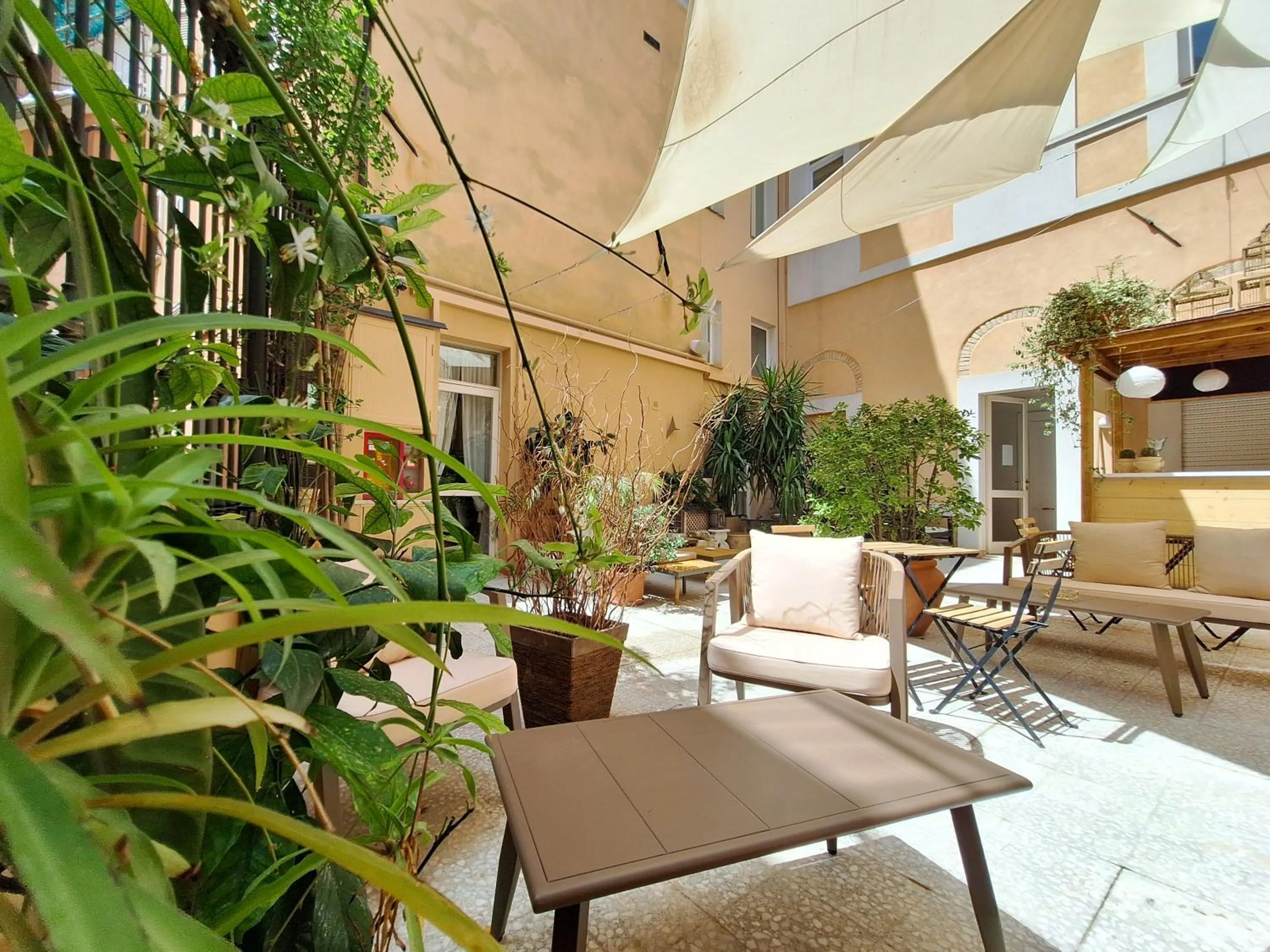 Patio in Hotel Lauri