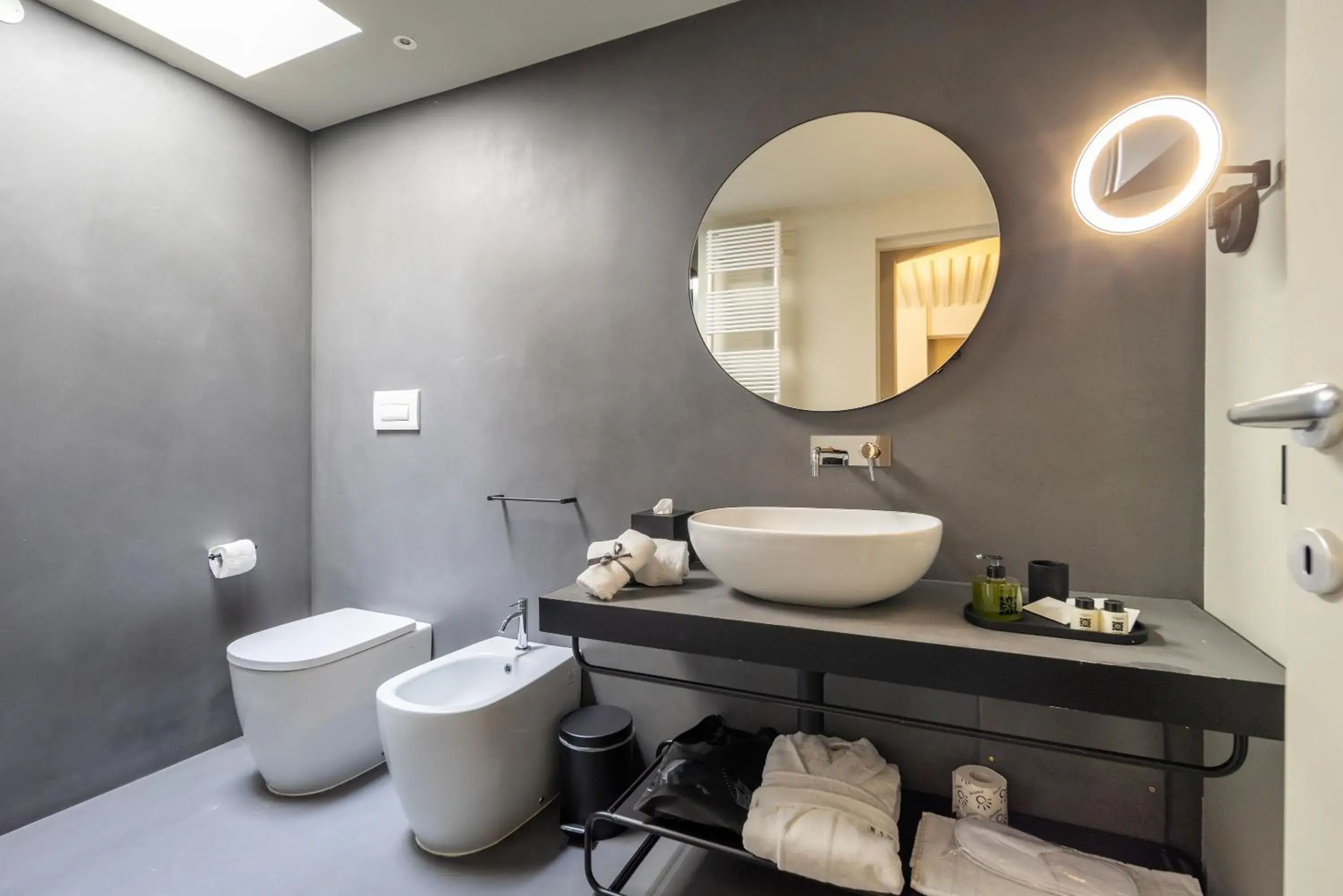 Superior Double or Twin Room with Terrace in VIS urban suites & spa - Boutique Hotel Superior Double or Twin Room with Terrace in VIS urban suites & spa - Boutique Hotel