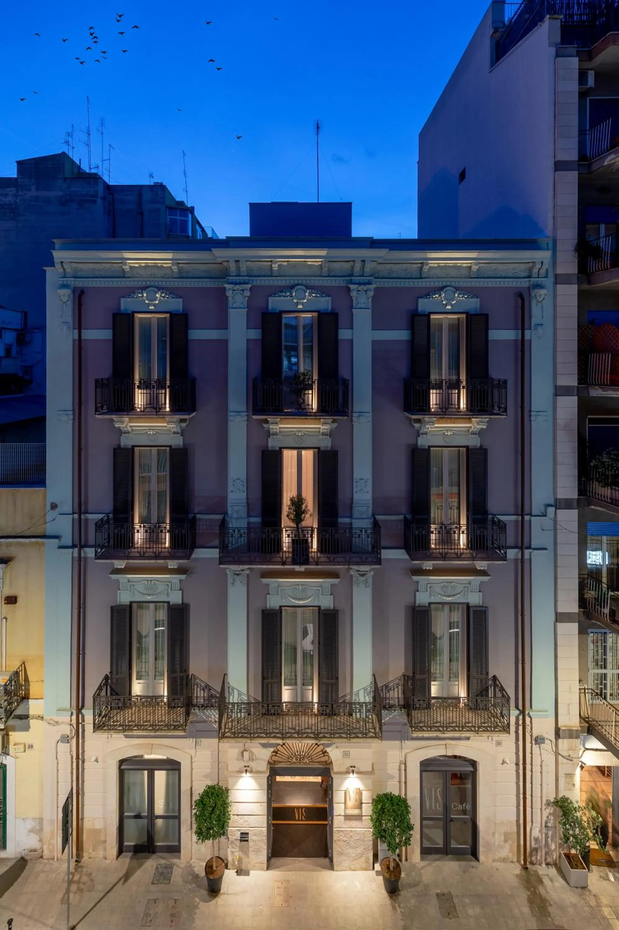 Property building in VIS Urban Suites&Spa