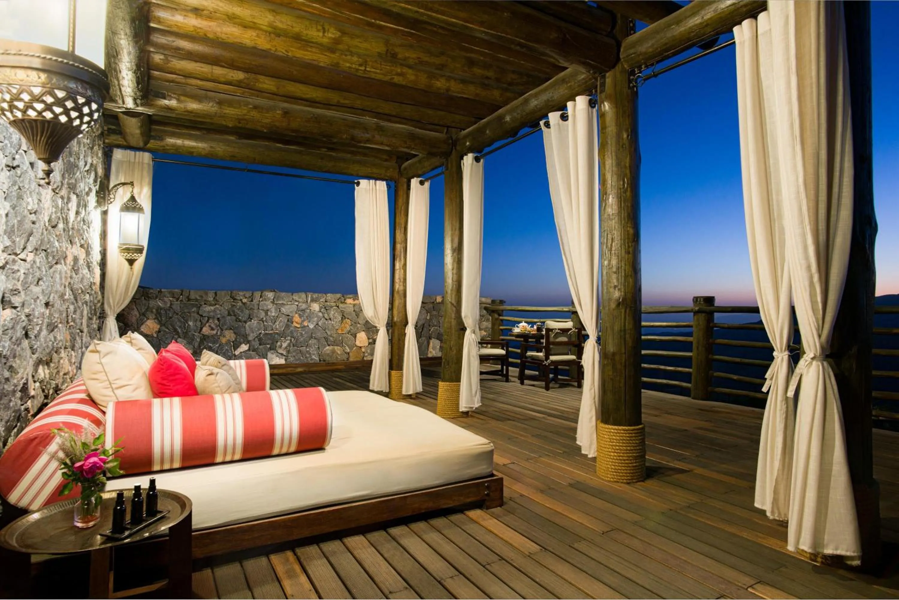 Photo of the whole room, Bed in Alila Jabal Akhdar