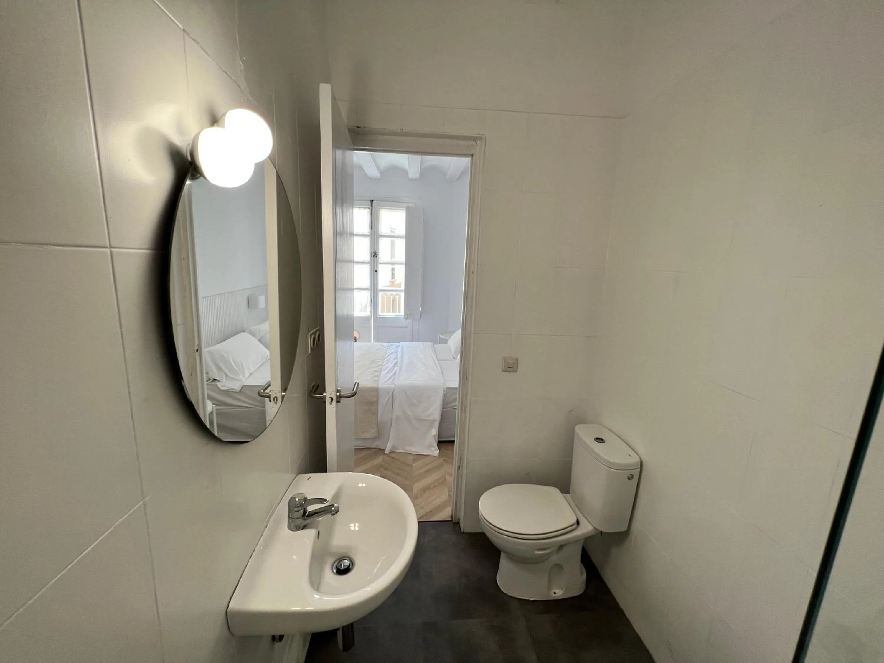 Property building in The MO GOTIC