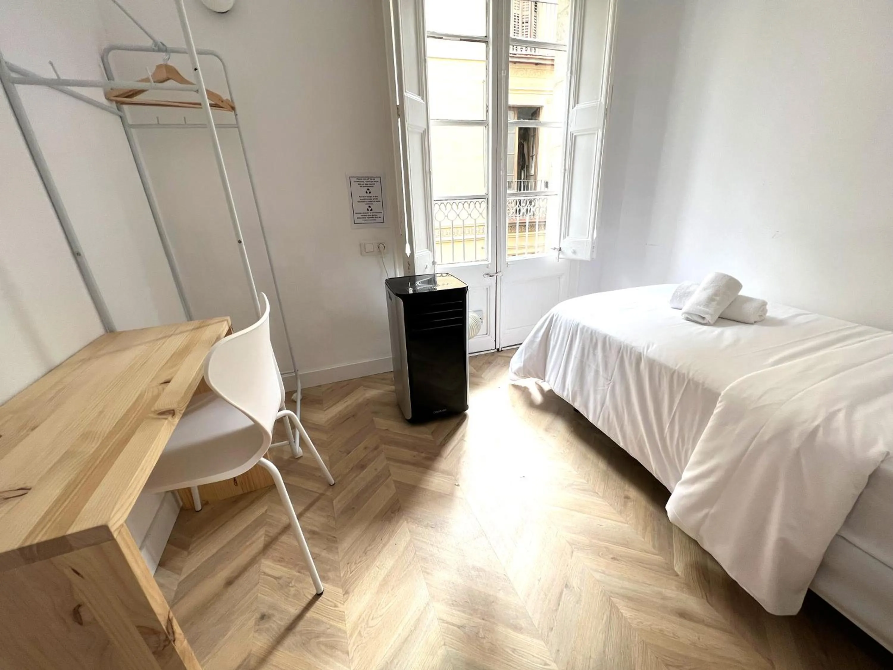 Balcony/Terrace, Bed in The MO GOTIC
