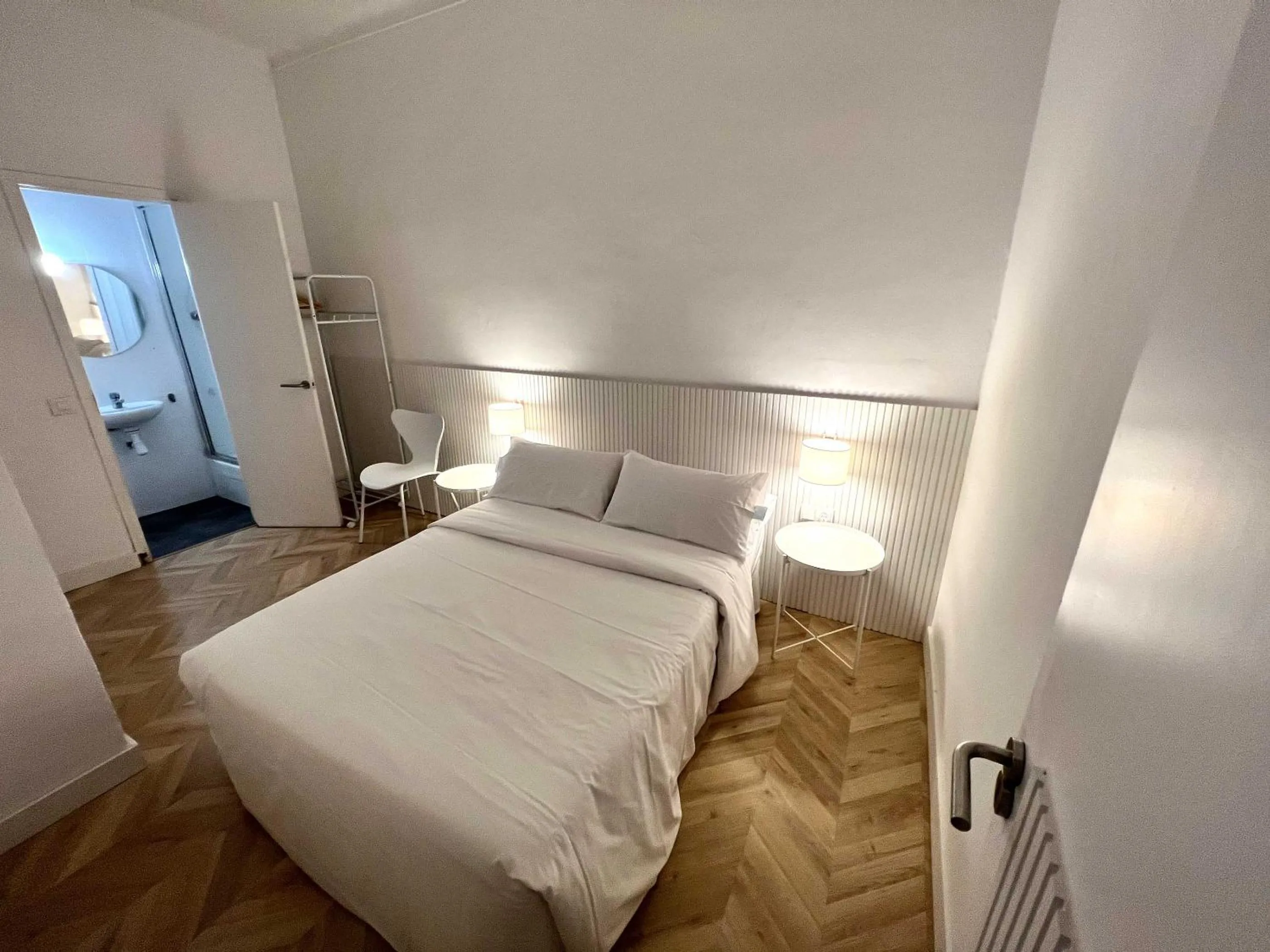 Bedroom, Bed in The MO GOTIC