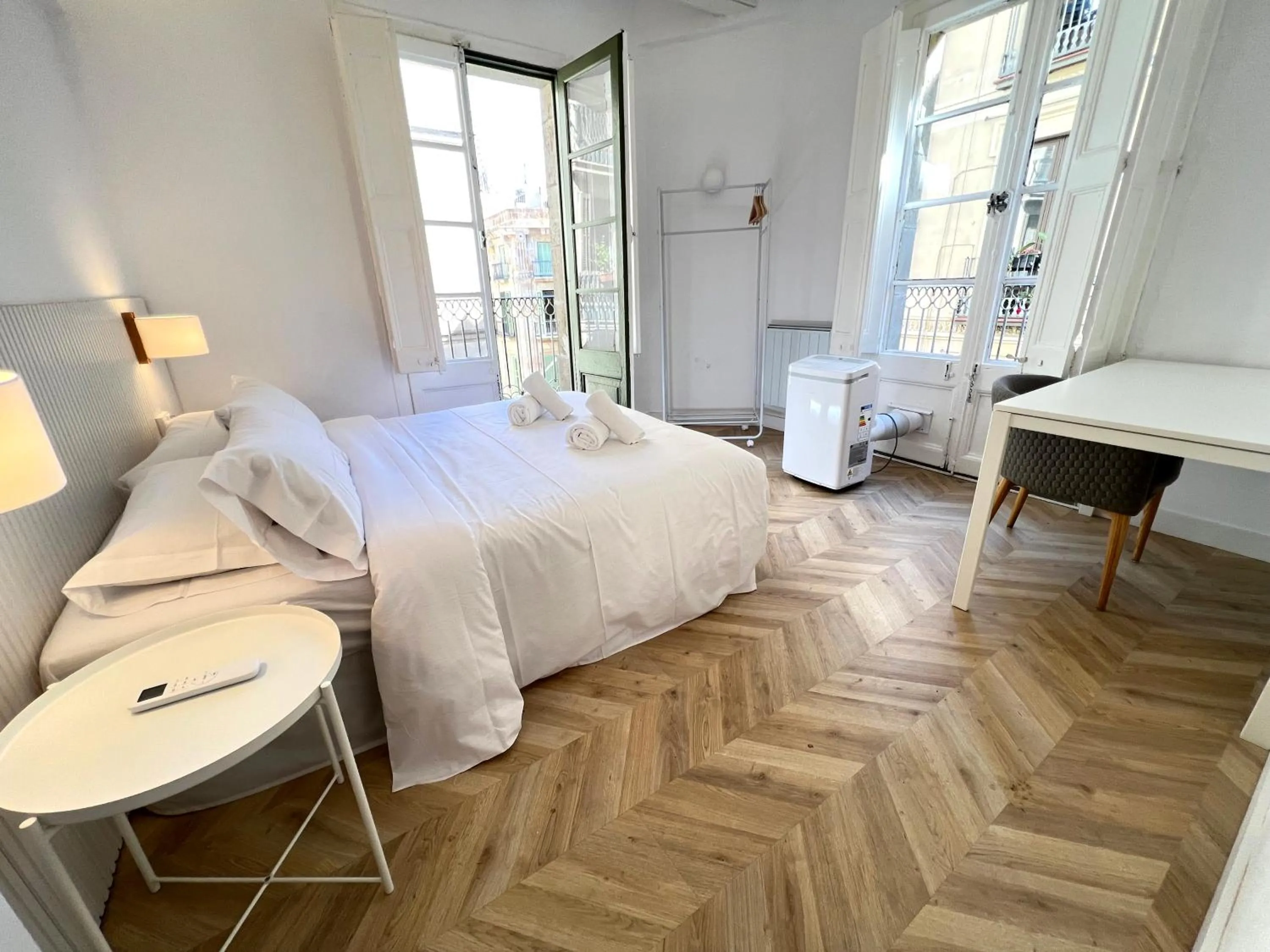 Bedroom, Bed in The MO GOTIC