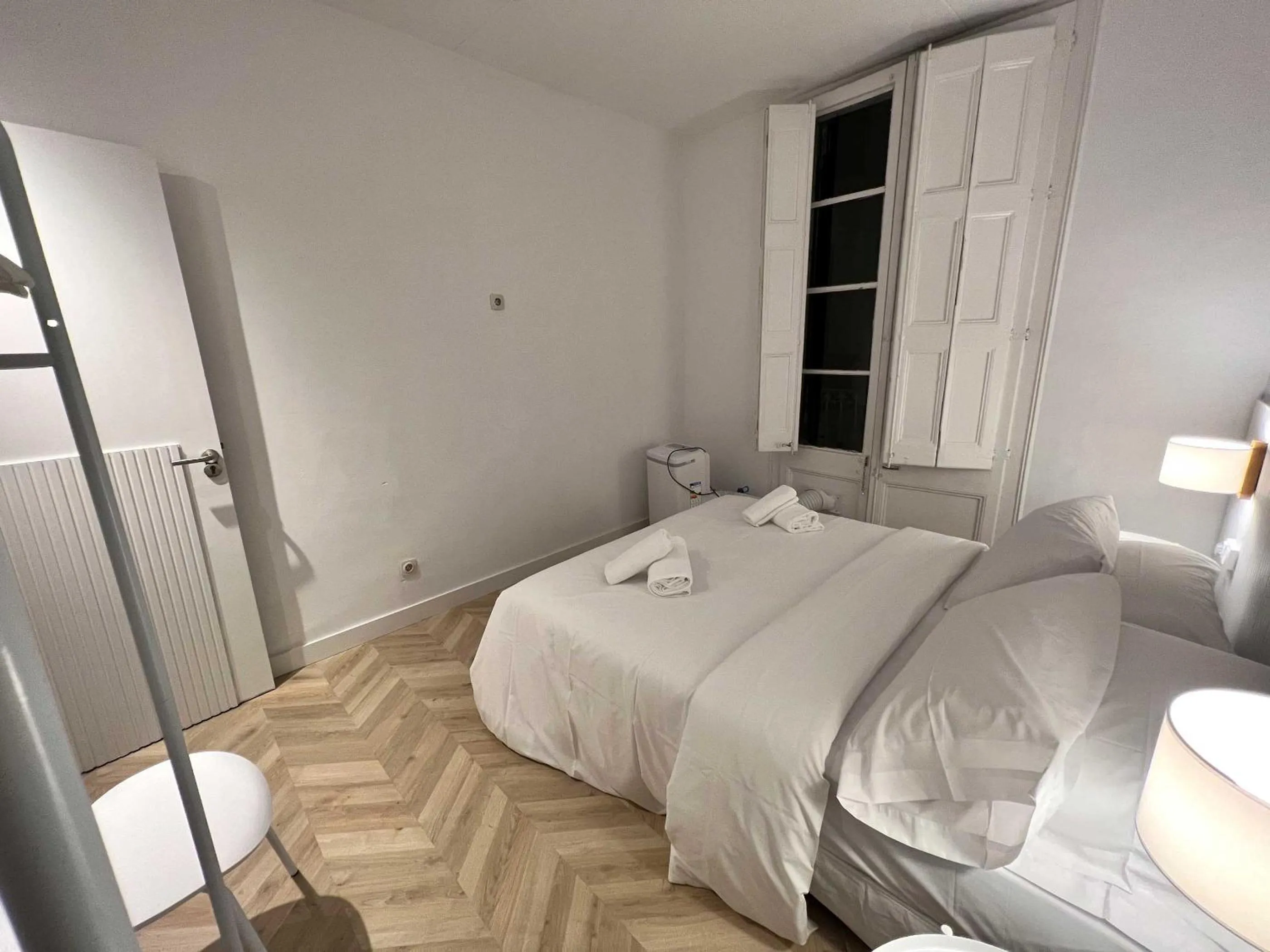 Bedroom, Bed in The MO GOTIC