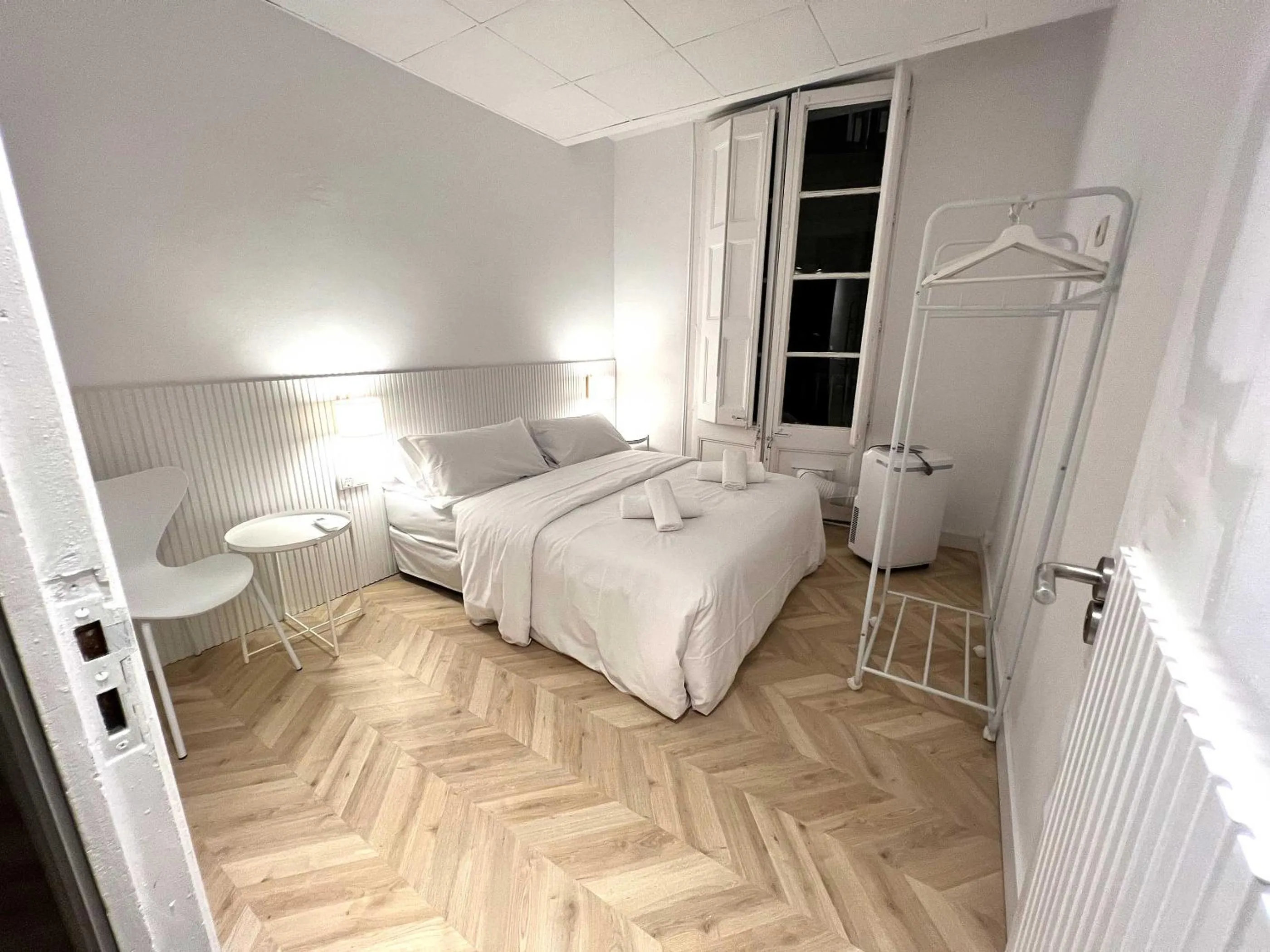 Bedroom, Bed in The MO GOTIC