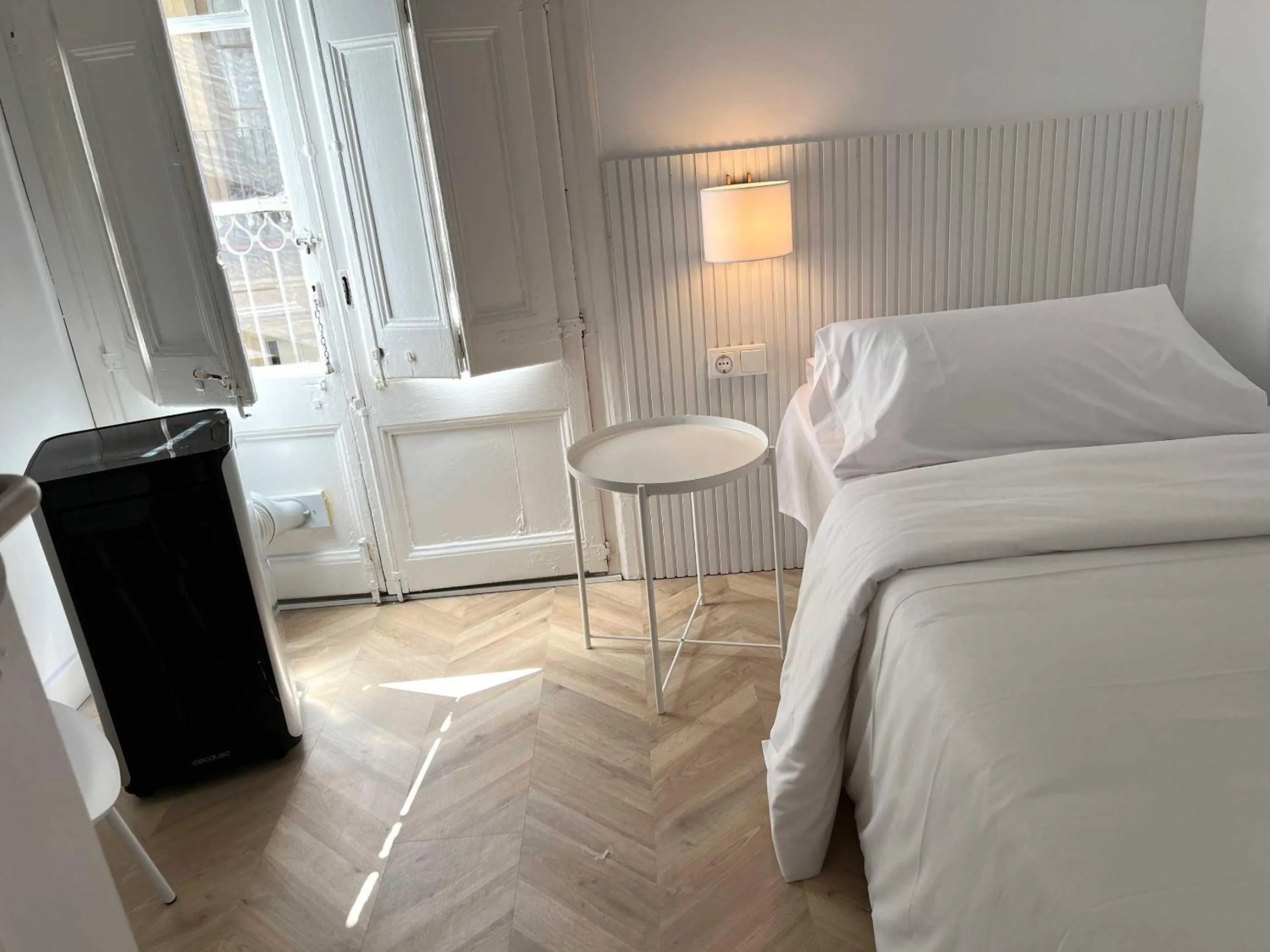 Bedroom, Bed in The MO GOTIC