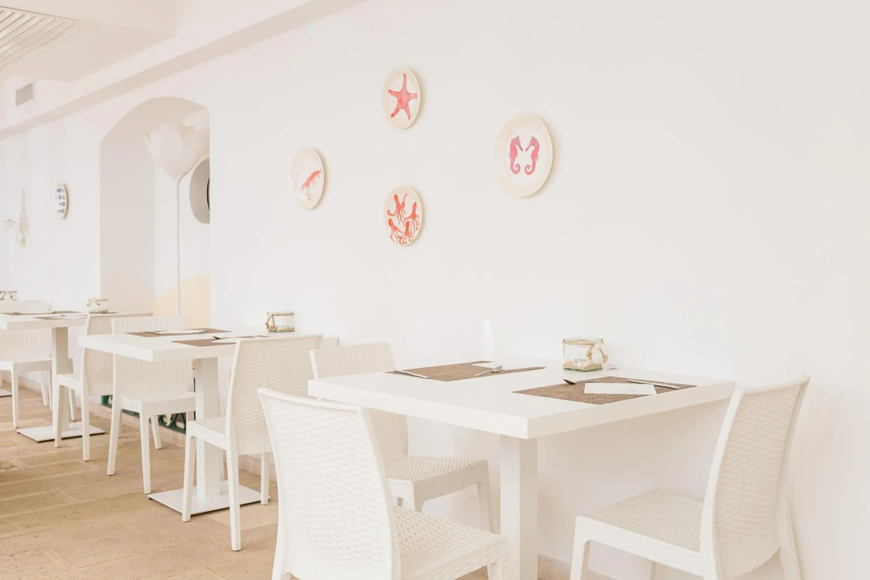 Restaurant/places to eat in Nicolaus Prime Il Gabbiano Hotel