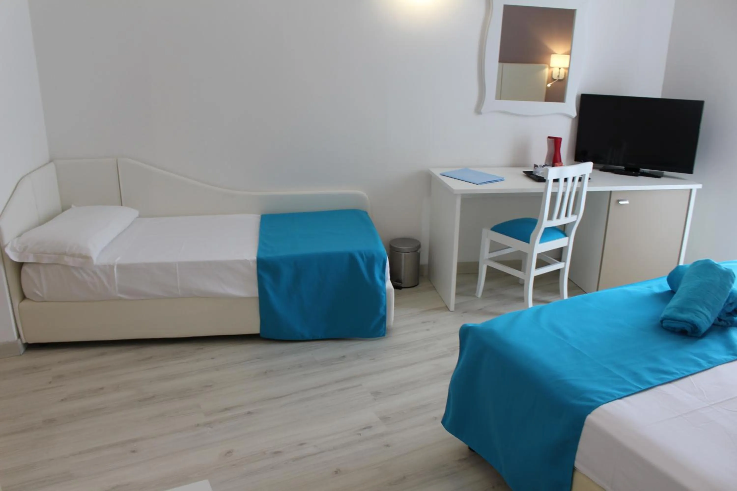 Bedroom, Bed in Nicolaus Prime Il Gabbiano Hotel