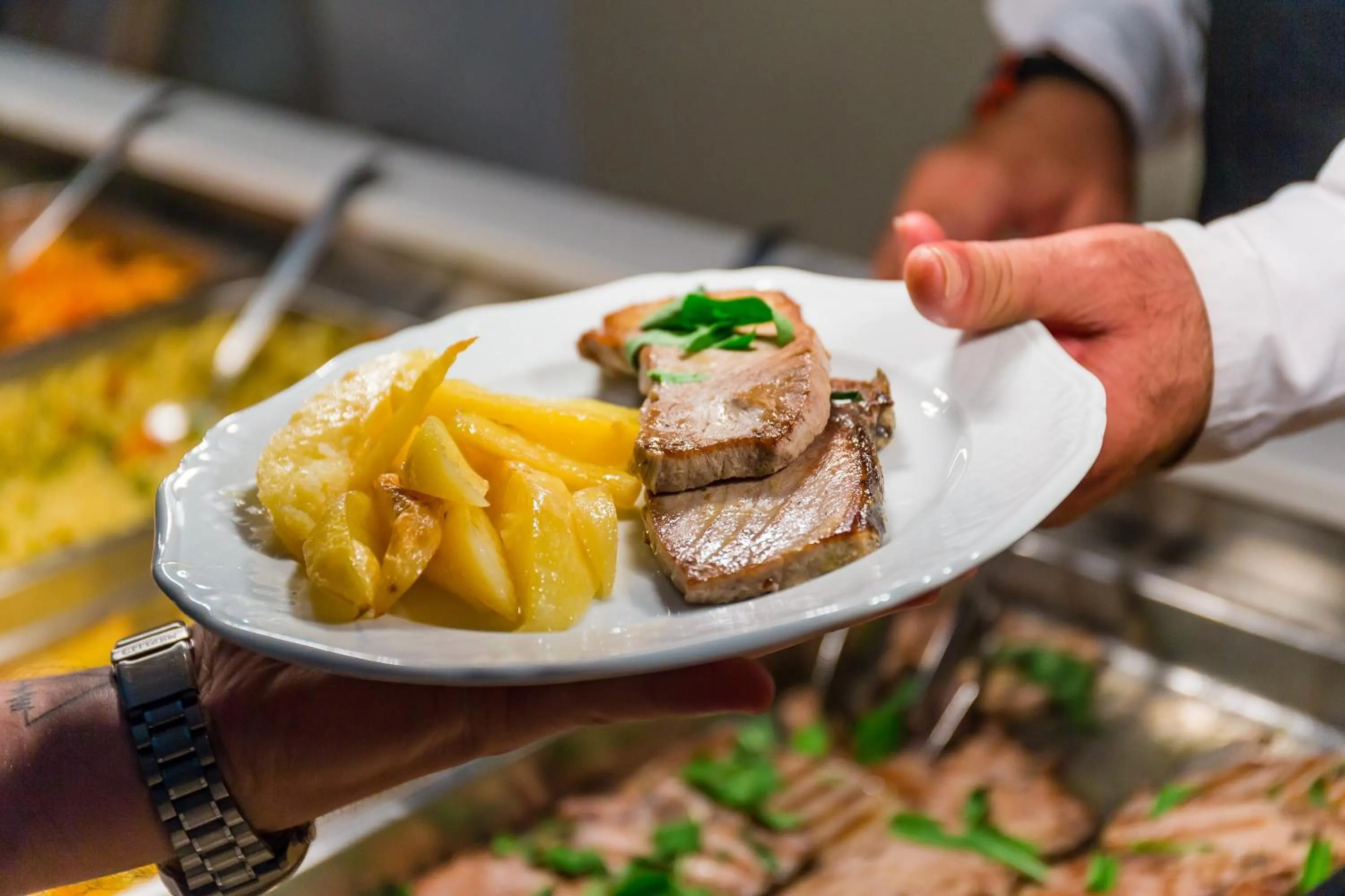 Restaurant/places to eat in Nicolaus Prime Il Gabbiano Hotel