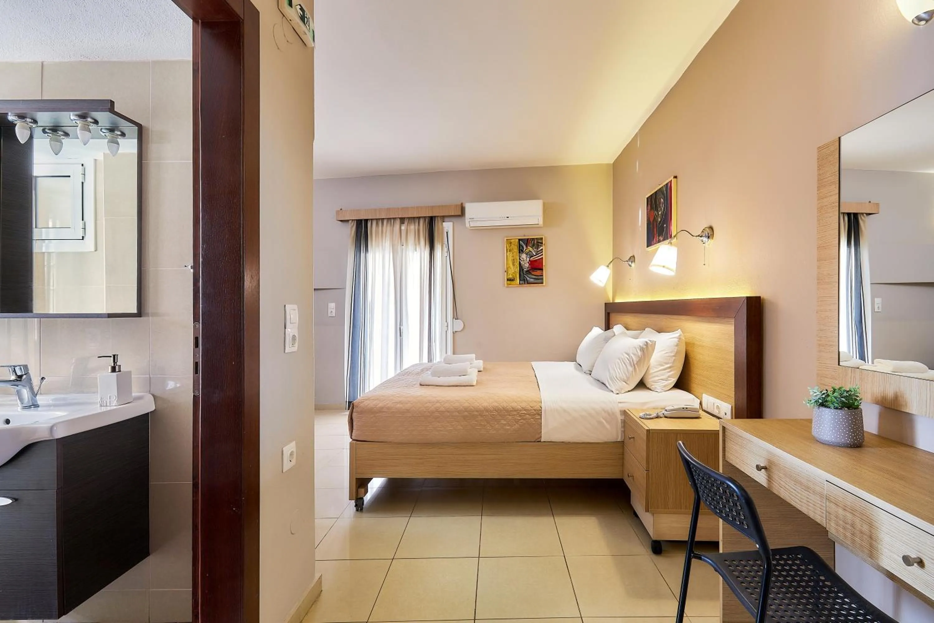 Bed in Dorian Boutique Hotel-Apartments