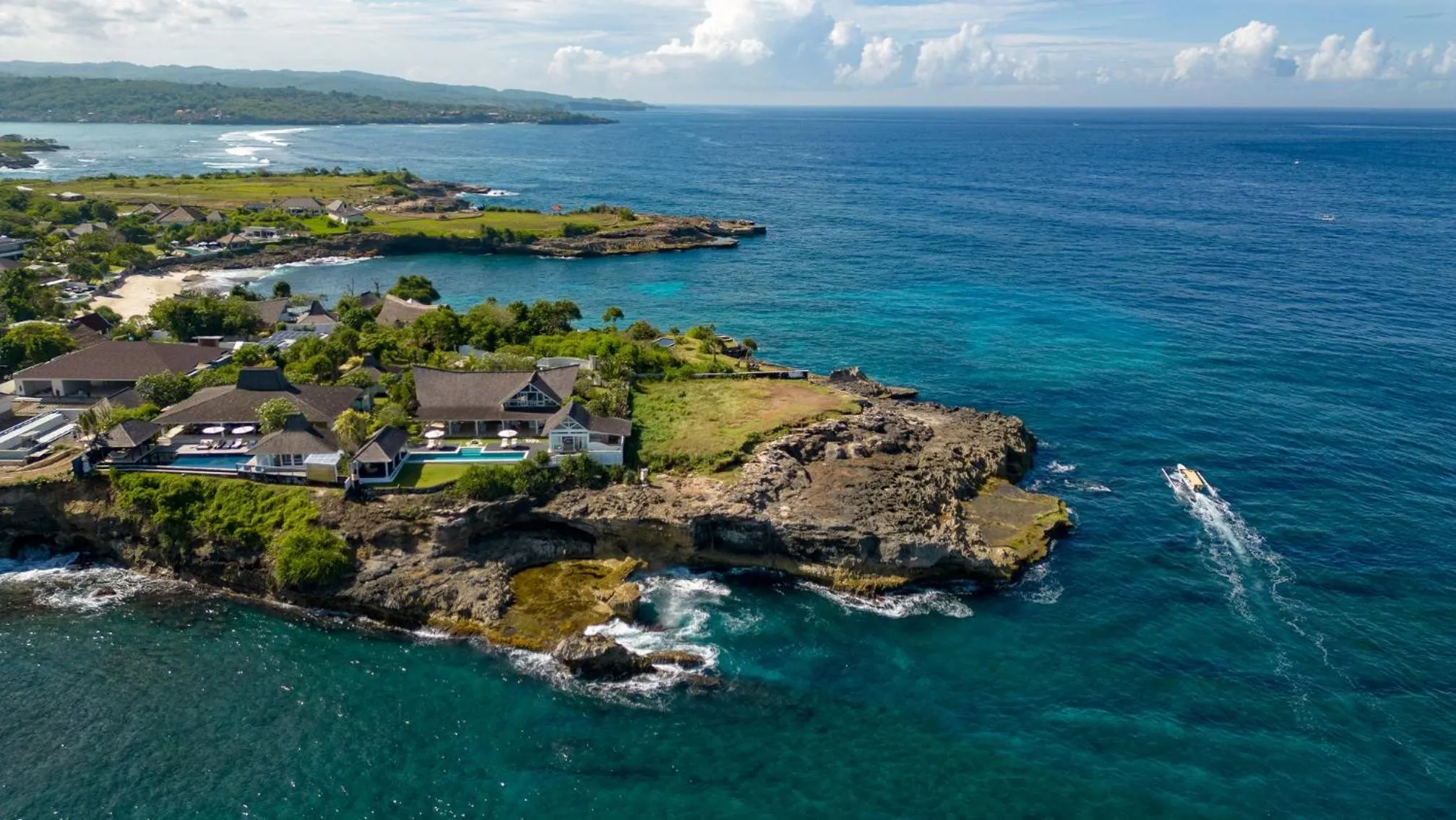 Property building in Casa del Mar