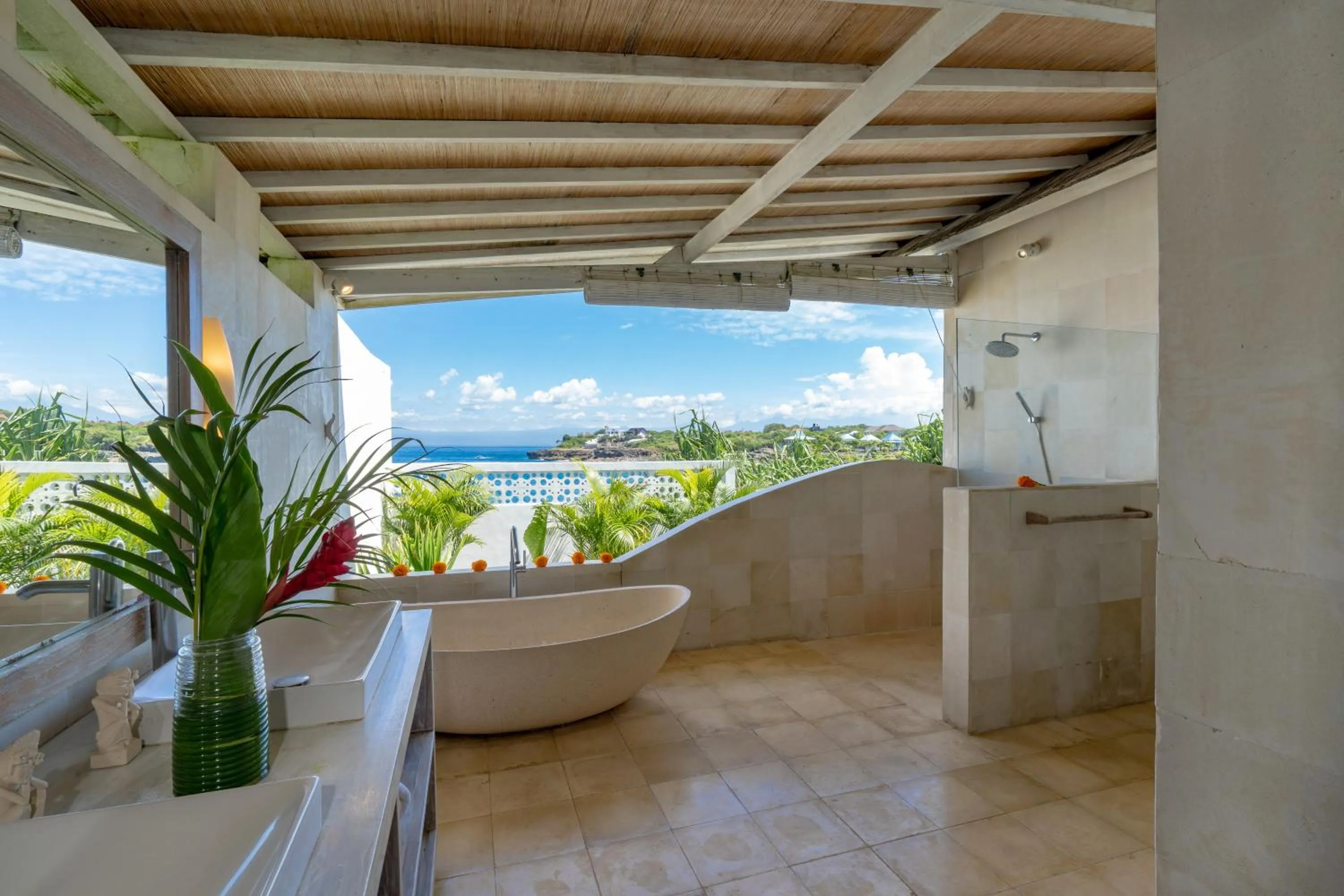 Bathroom in Casa del Mar