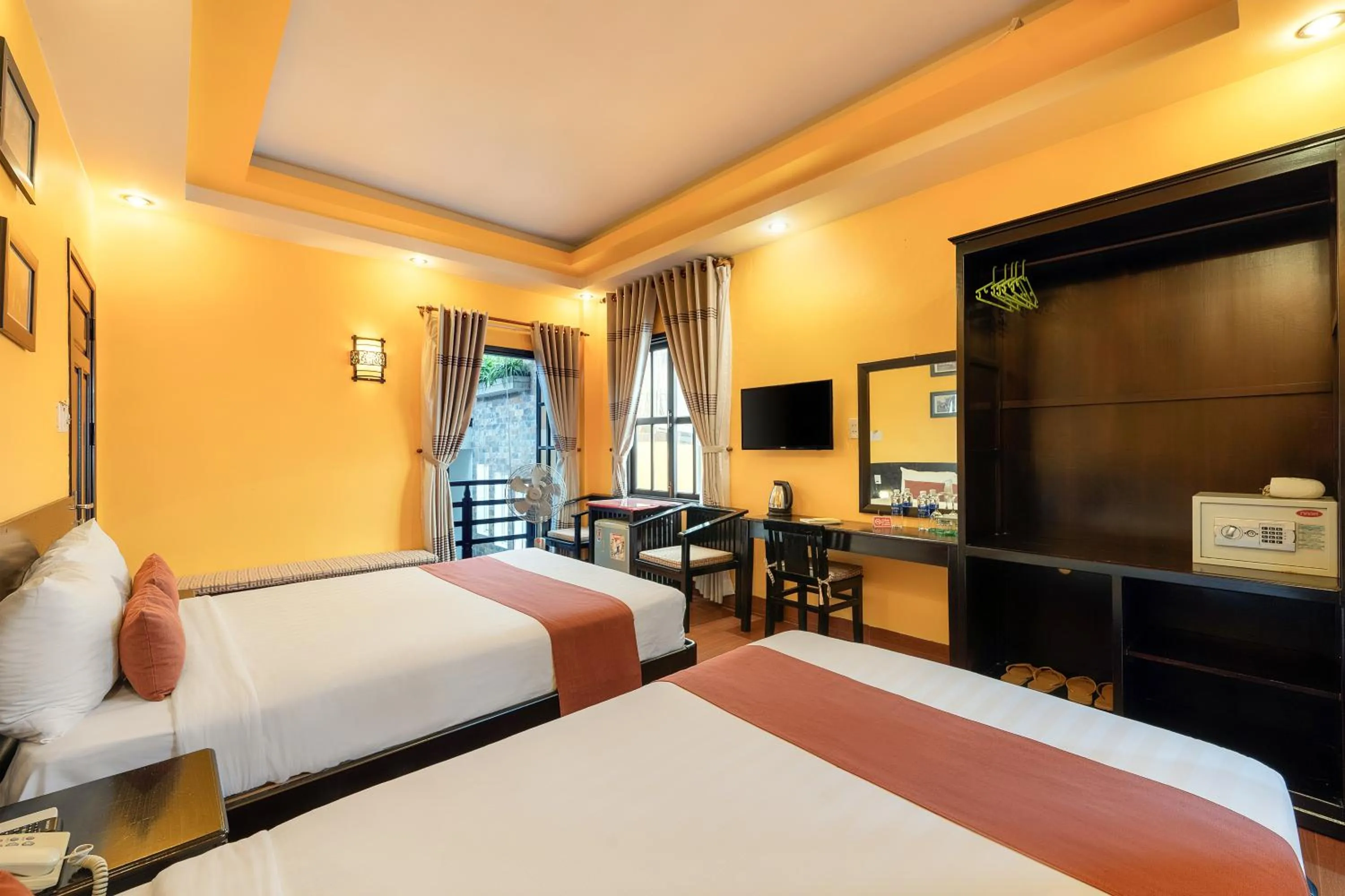 Photo of the whole room, Bed in Golden Bell Homestay