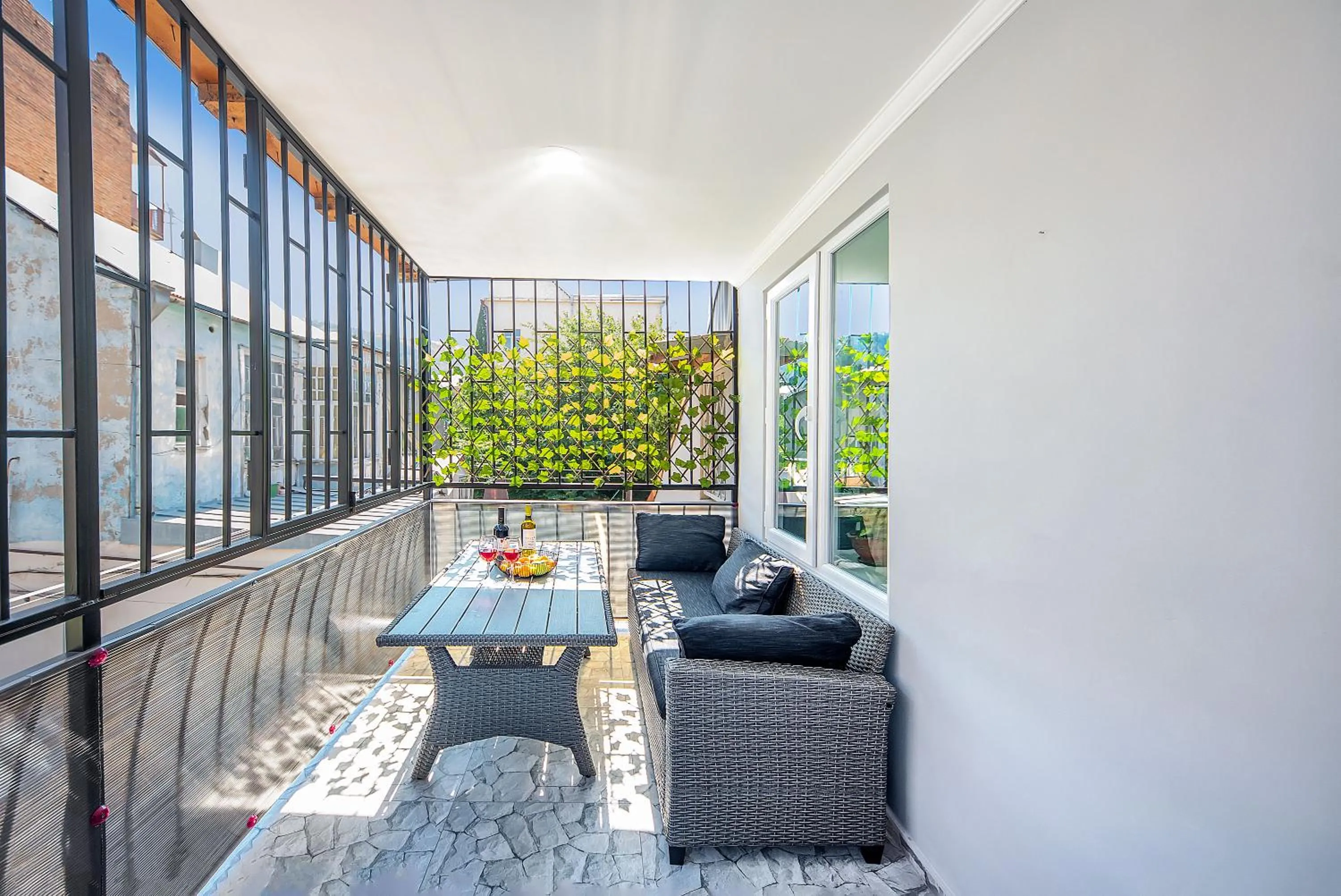 HB apartments Aghmashenebeli II