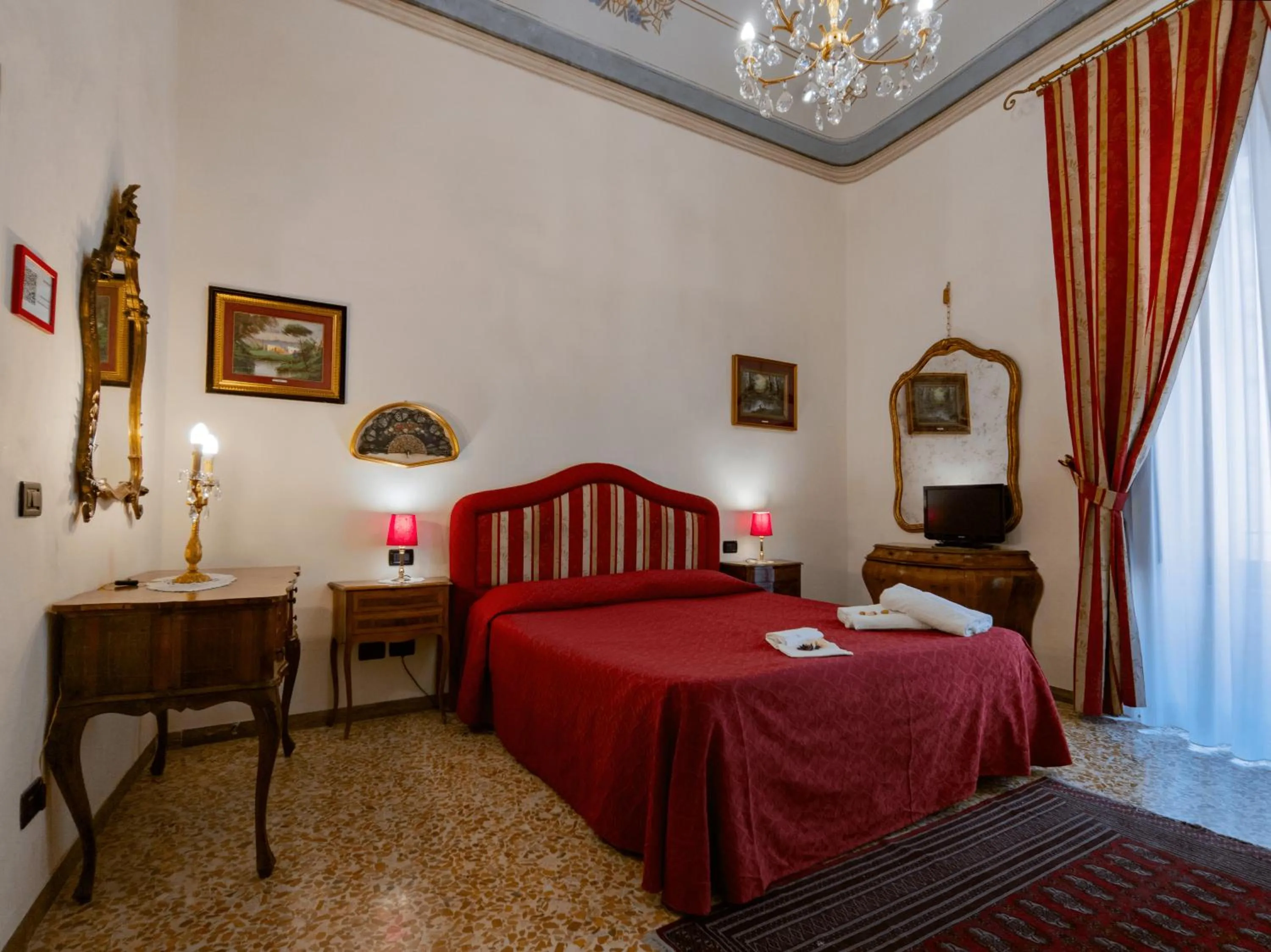 Comfort Double or Twin Room in B&B Siena In Centro - Diffuso