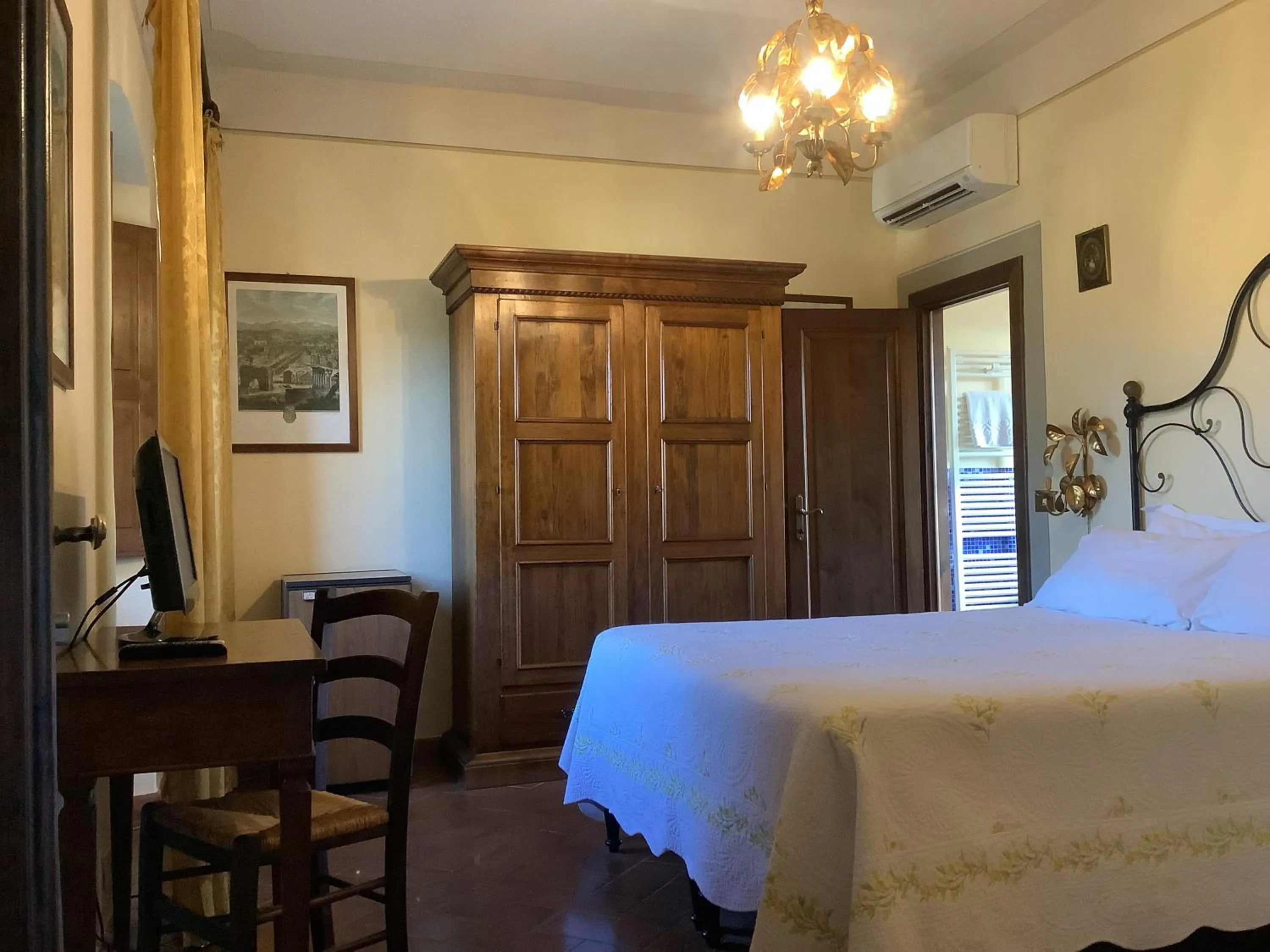 Bed in Villa Rigacci