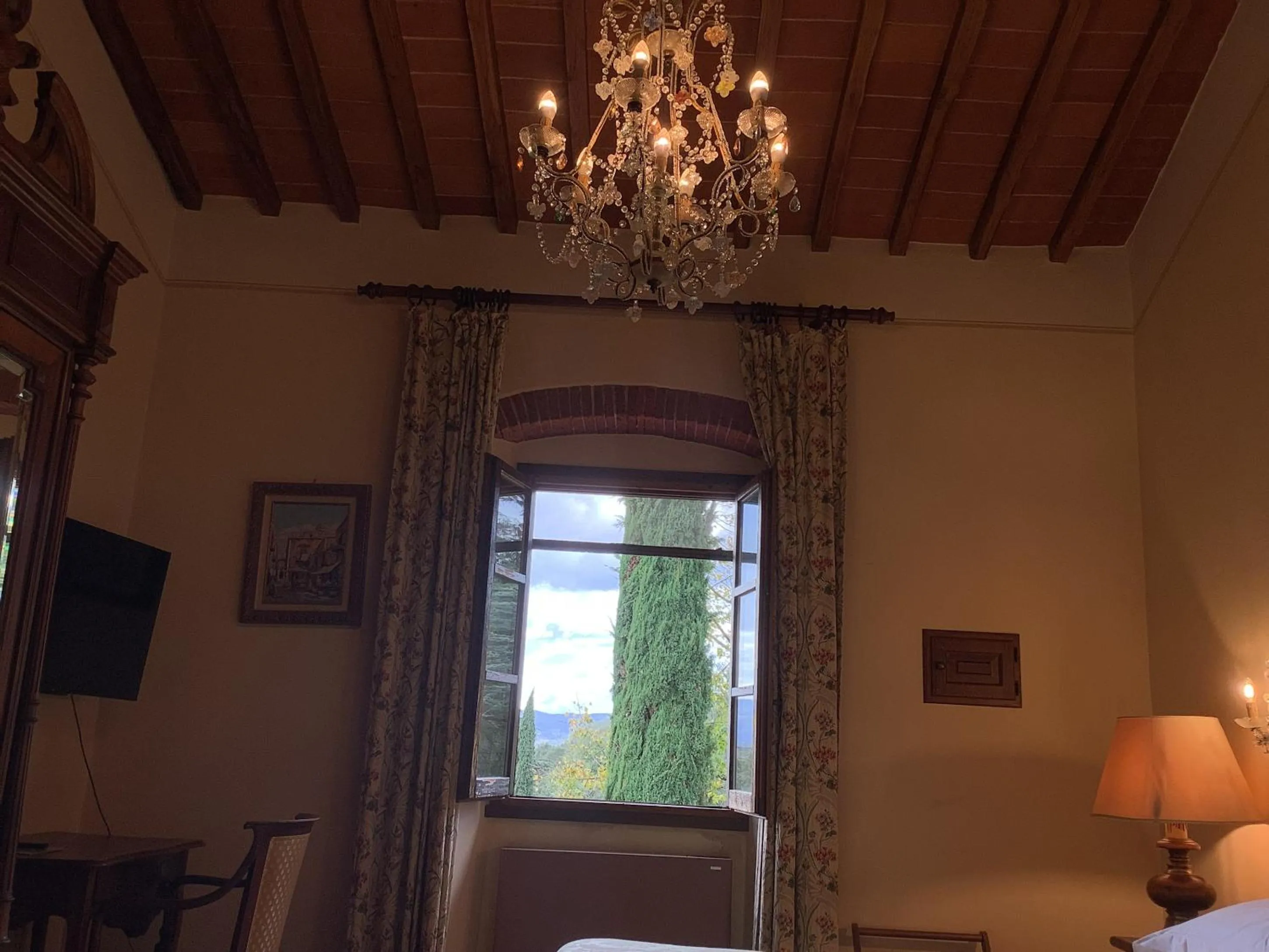 View (from property/room), Bed in Villa Rigacci