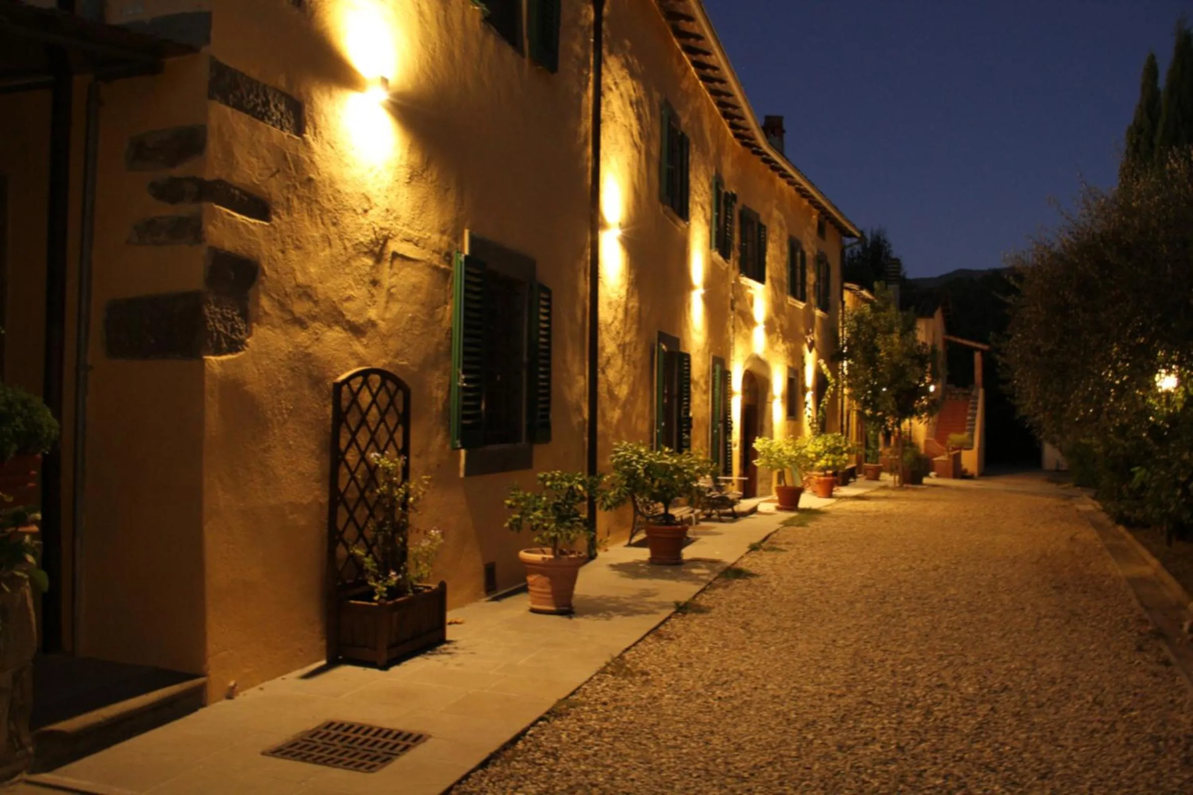 Property building in Villa Rigacci