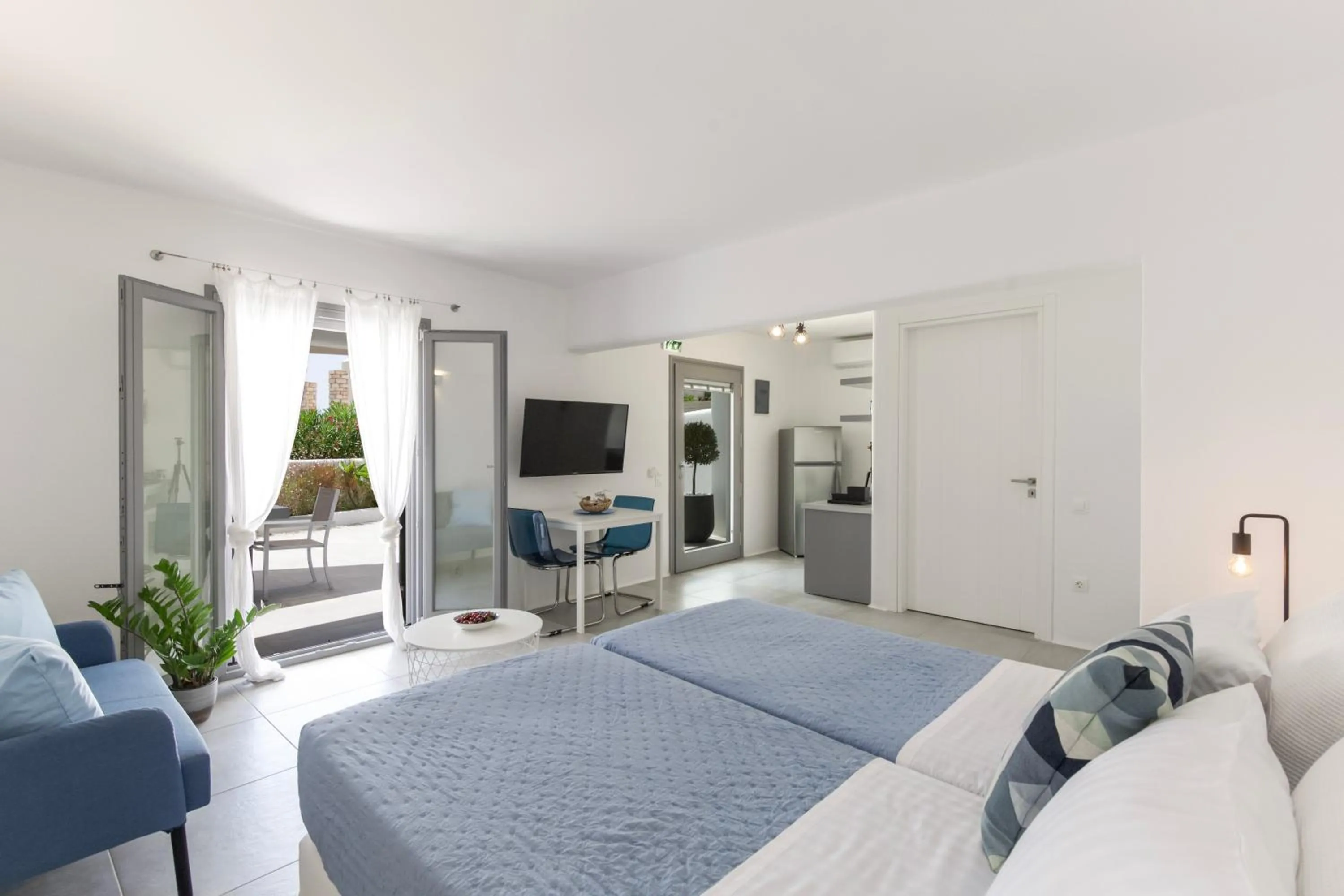 Bed in Alexander Suites