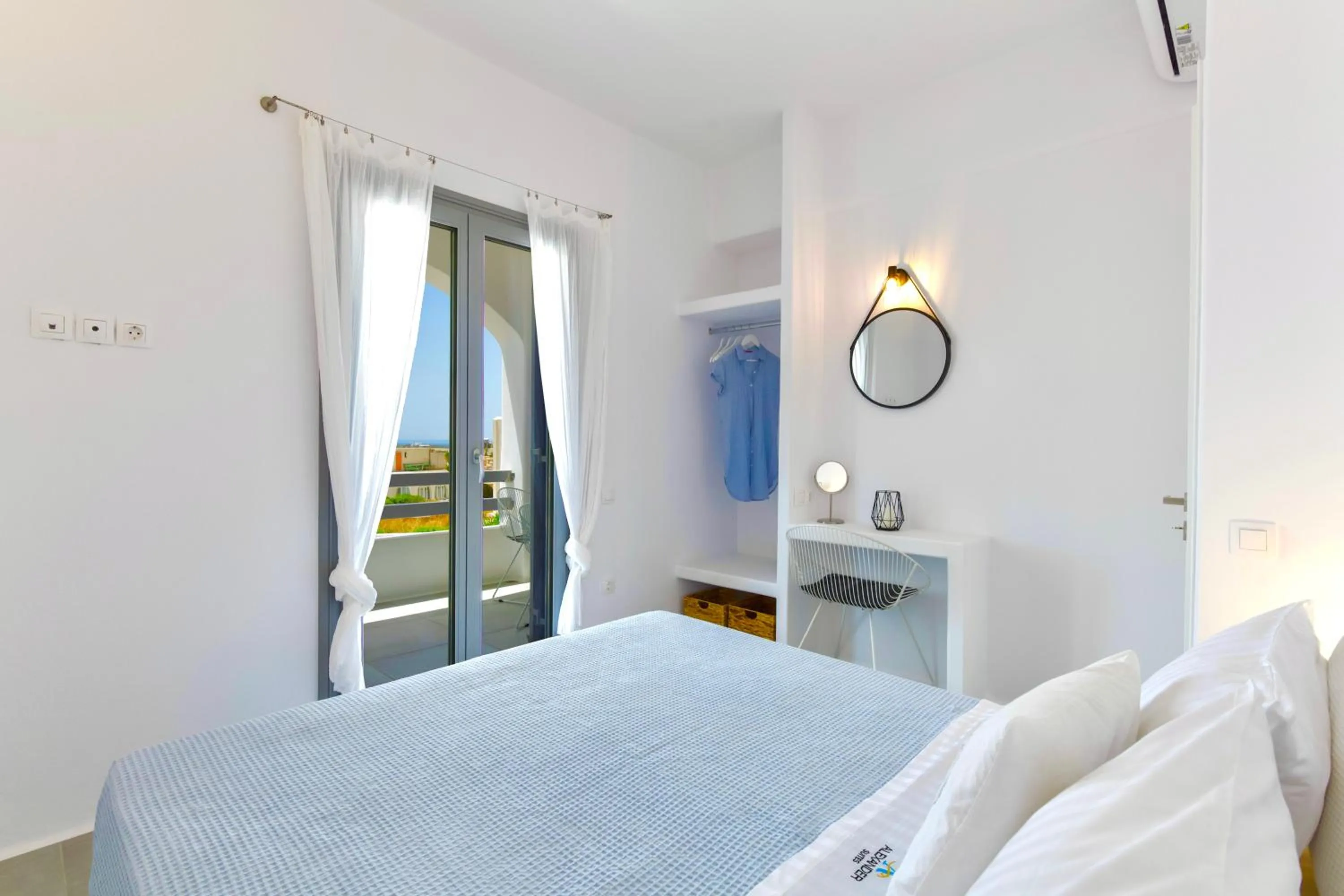 Bed in Alexander Suites