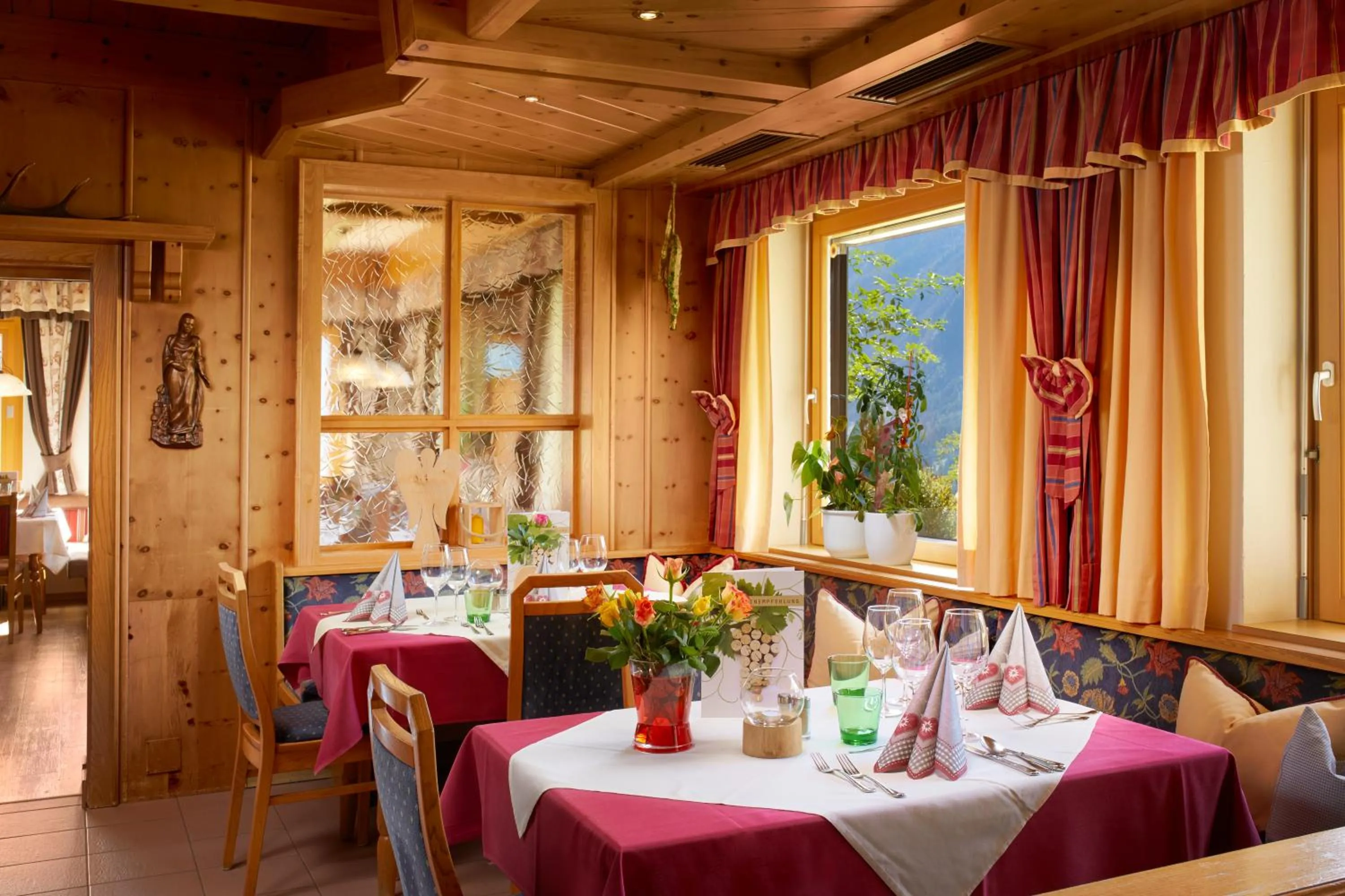 Dining area in Hotel Gasthof Abelhof