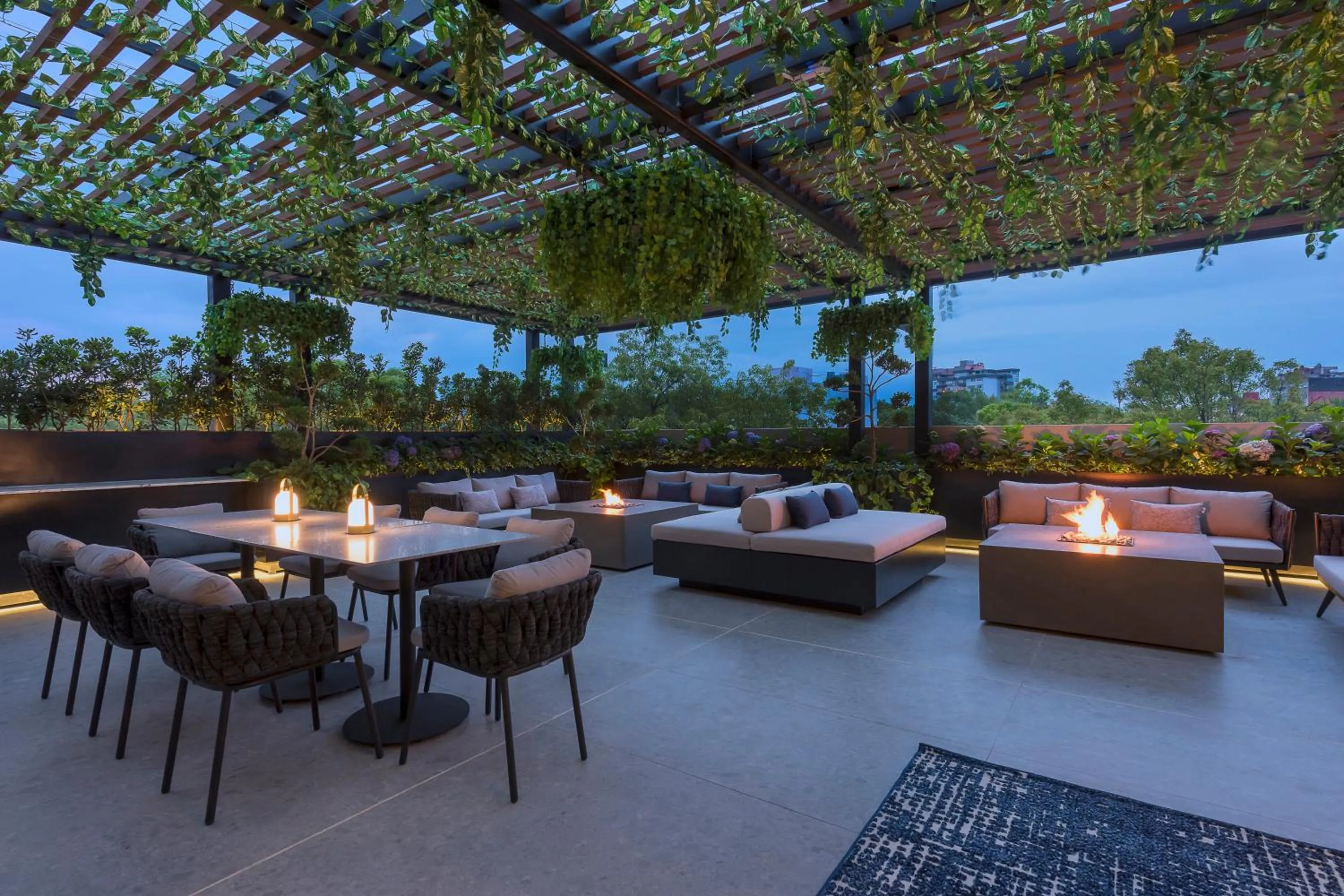 The Amsterdam by Viadora