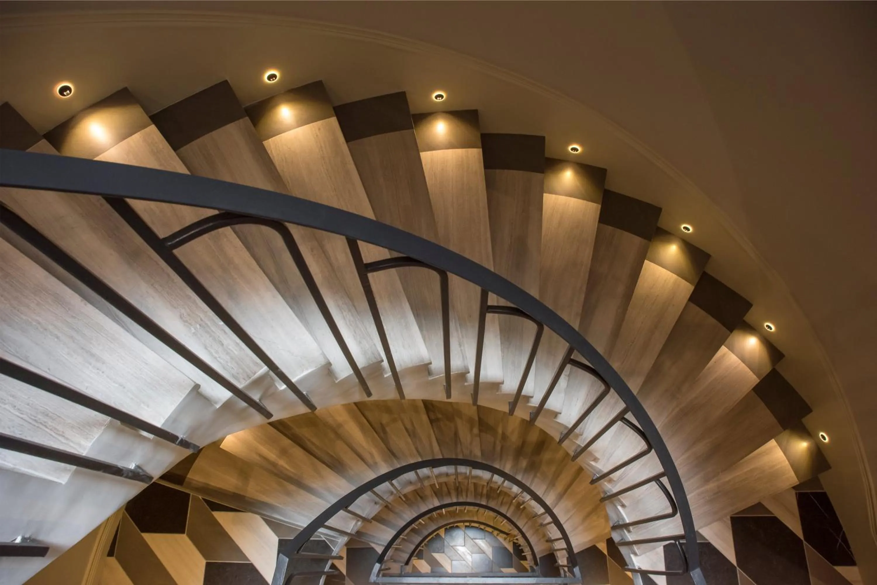 Bird's eye view in The Amsterdam by Viadora