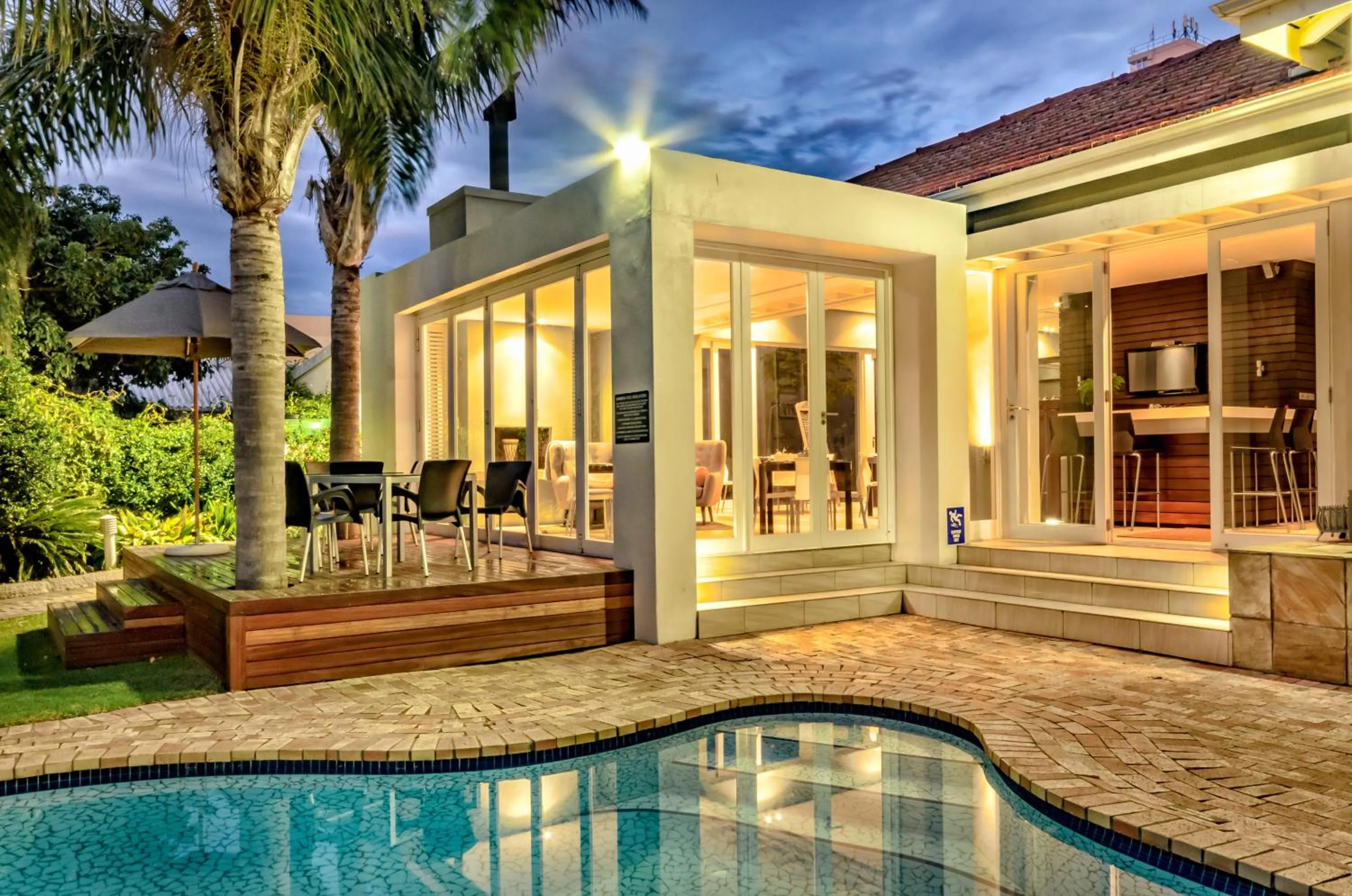 Patio in First Avenue Guesthouse