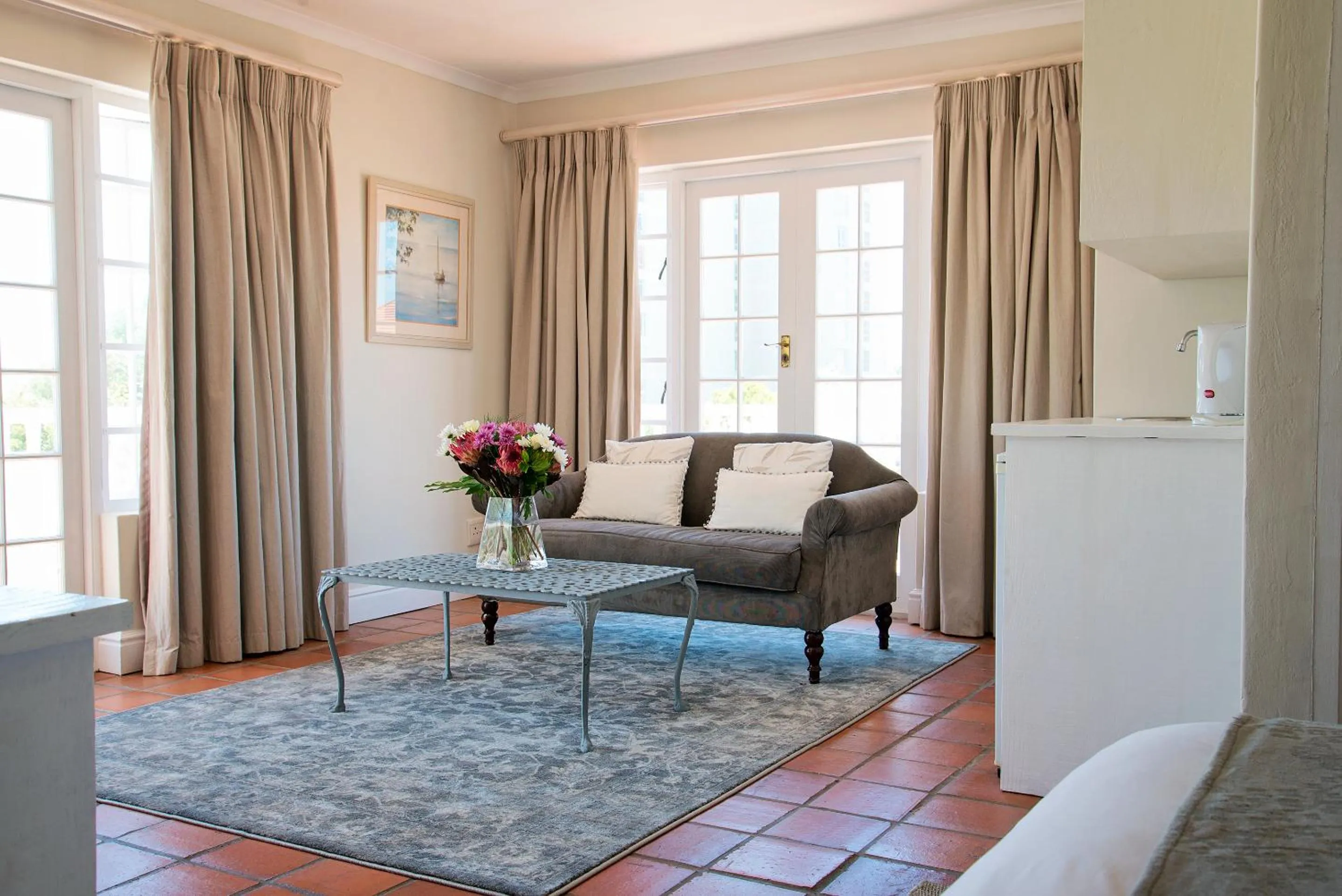 Living room in First Avenue Guesthouse