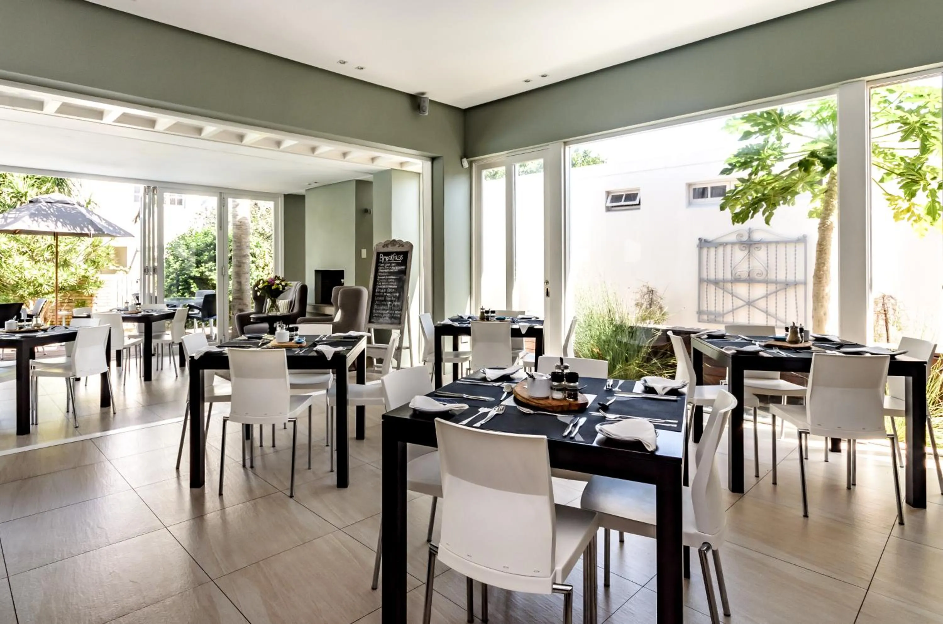 Dining area in First Avenue Guesthouse