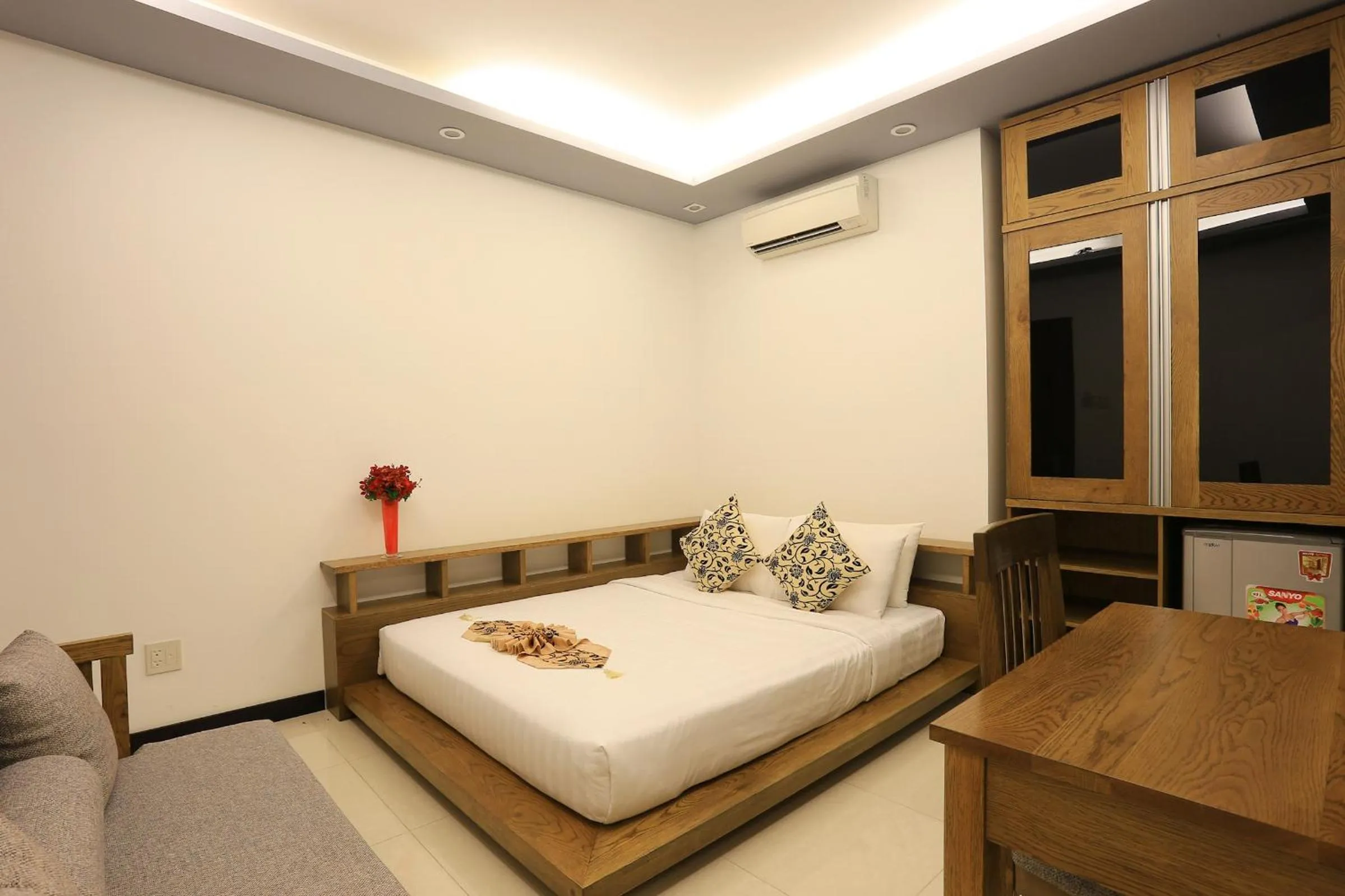 Bed in Valentine Hotel