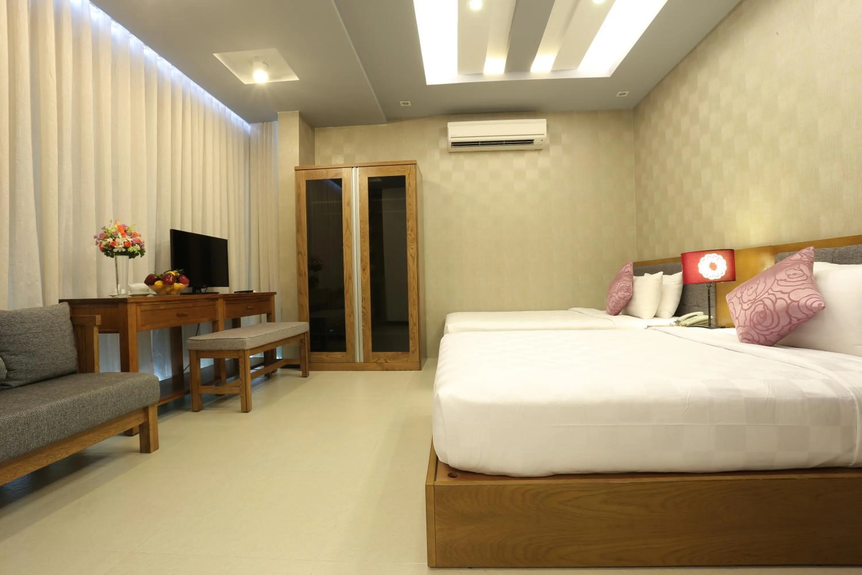 Bed in Valentine Hotel