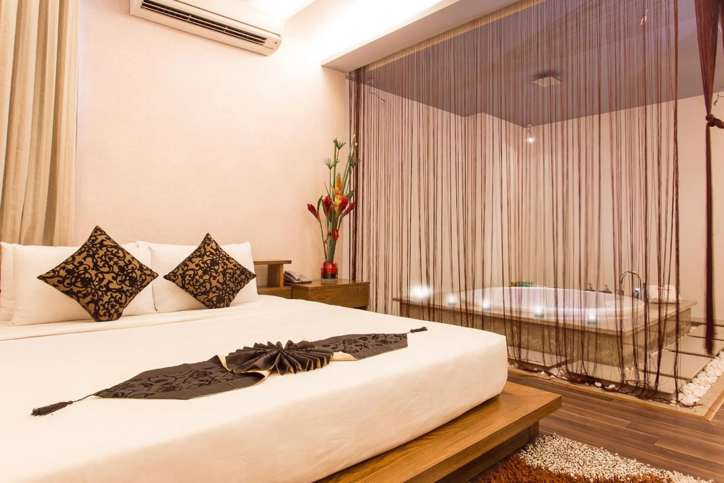 Bed in Valentine Hotel