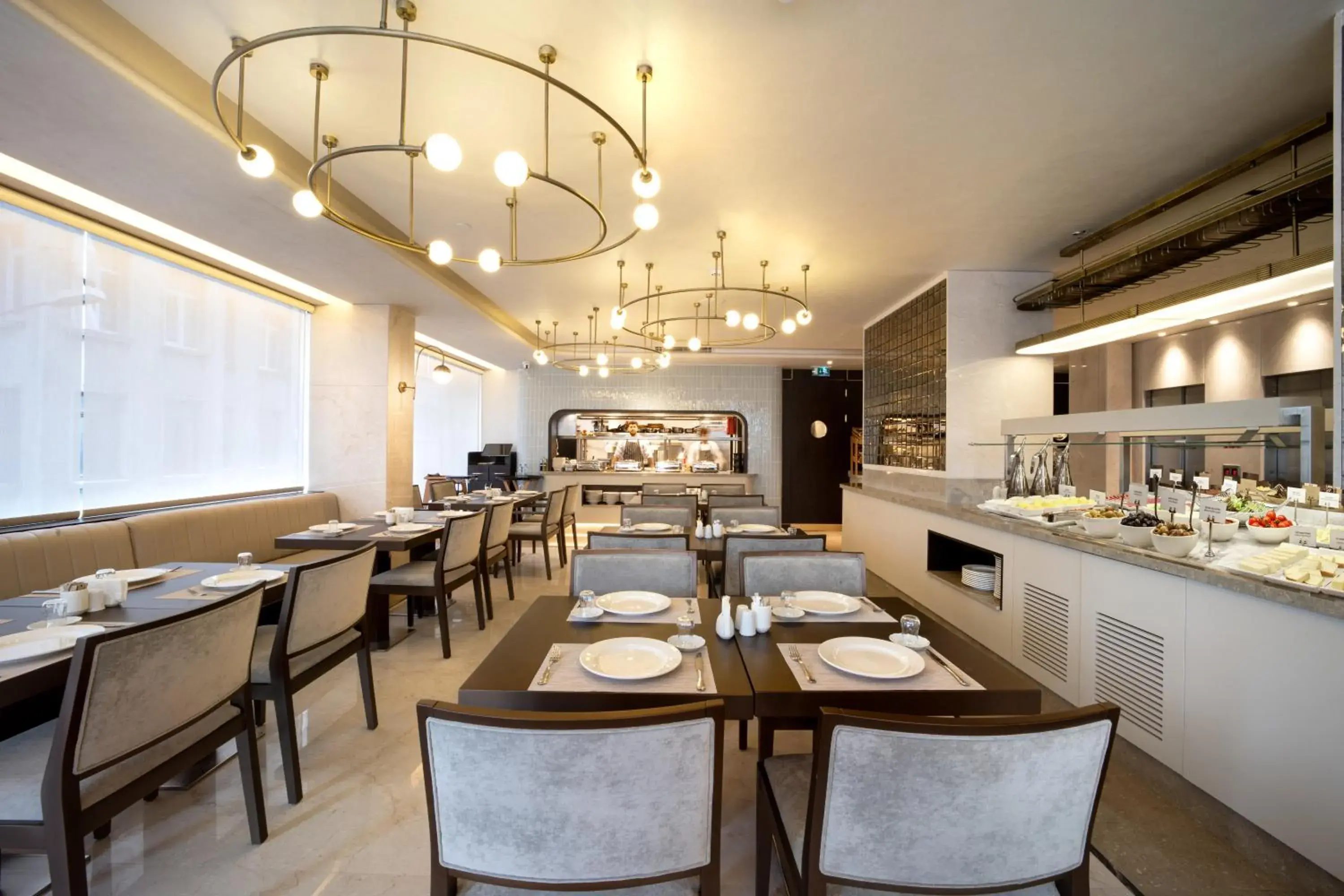 Restaurant/places to eat in Bentley Hotel Bosphorus - Special Class Restaurant/places to eat in Bentley Hotel Bosphorus - Special Class