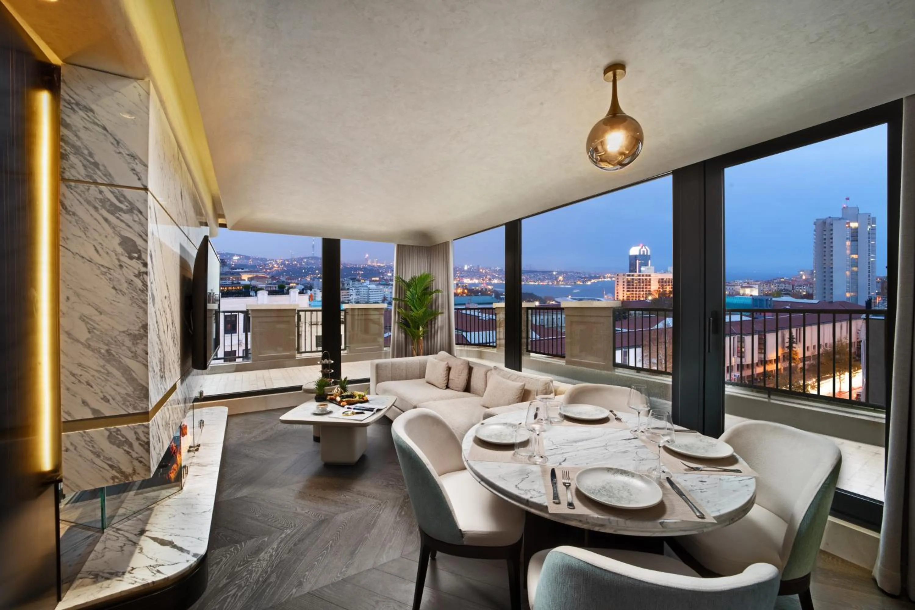 Living room in Bentley Hotel Bosphorus - Special Class