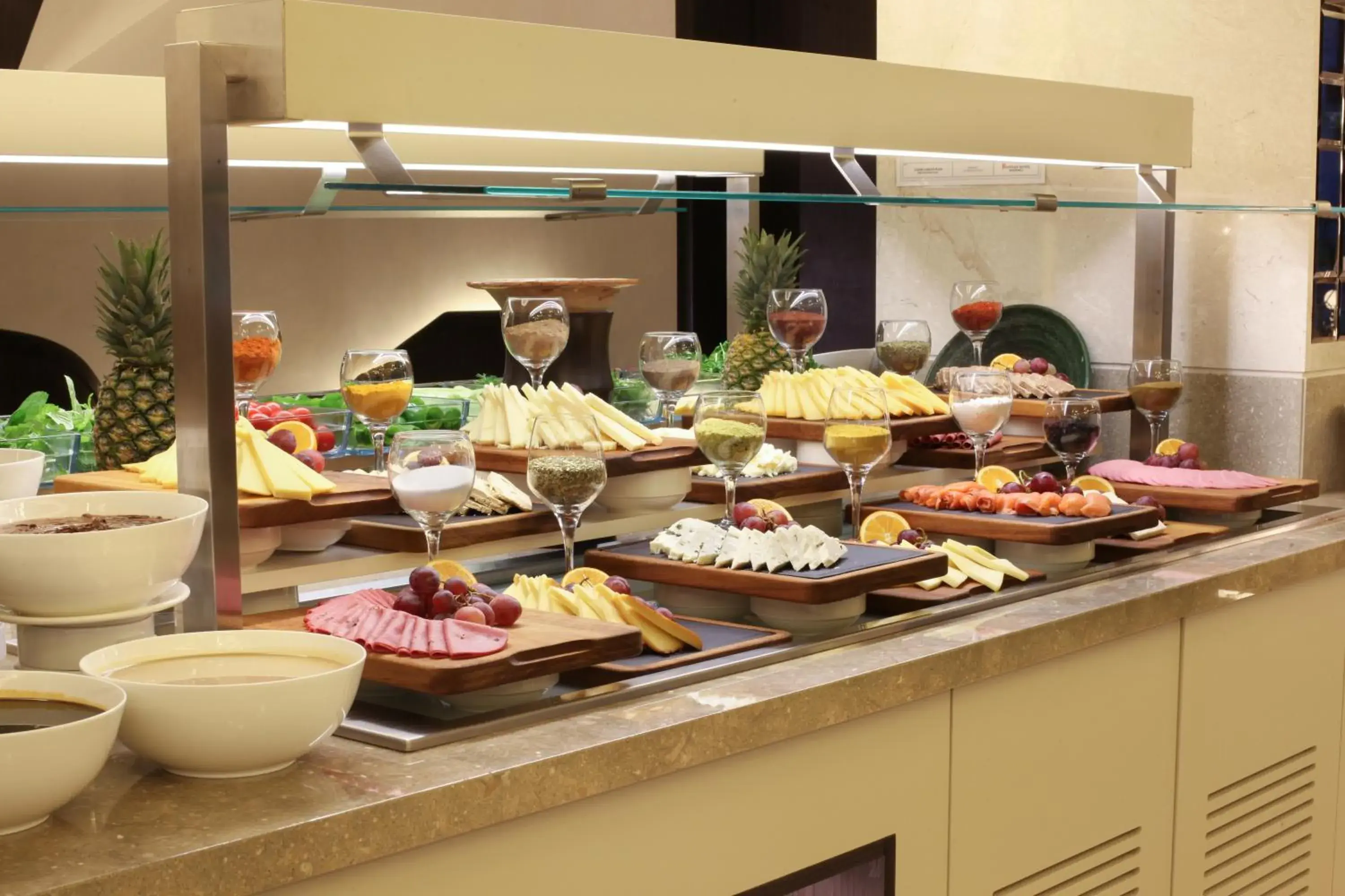 Buffet breakfast in Bentley Hotel Bosphorus - Special Class Buffet breakfast in Bentley Hotel Bosphorus - Special Class